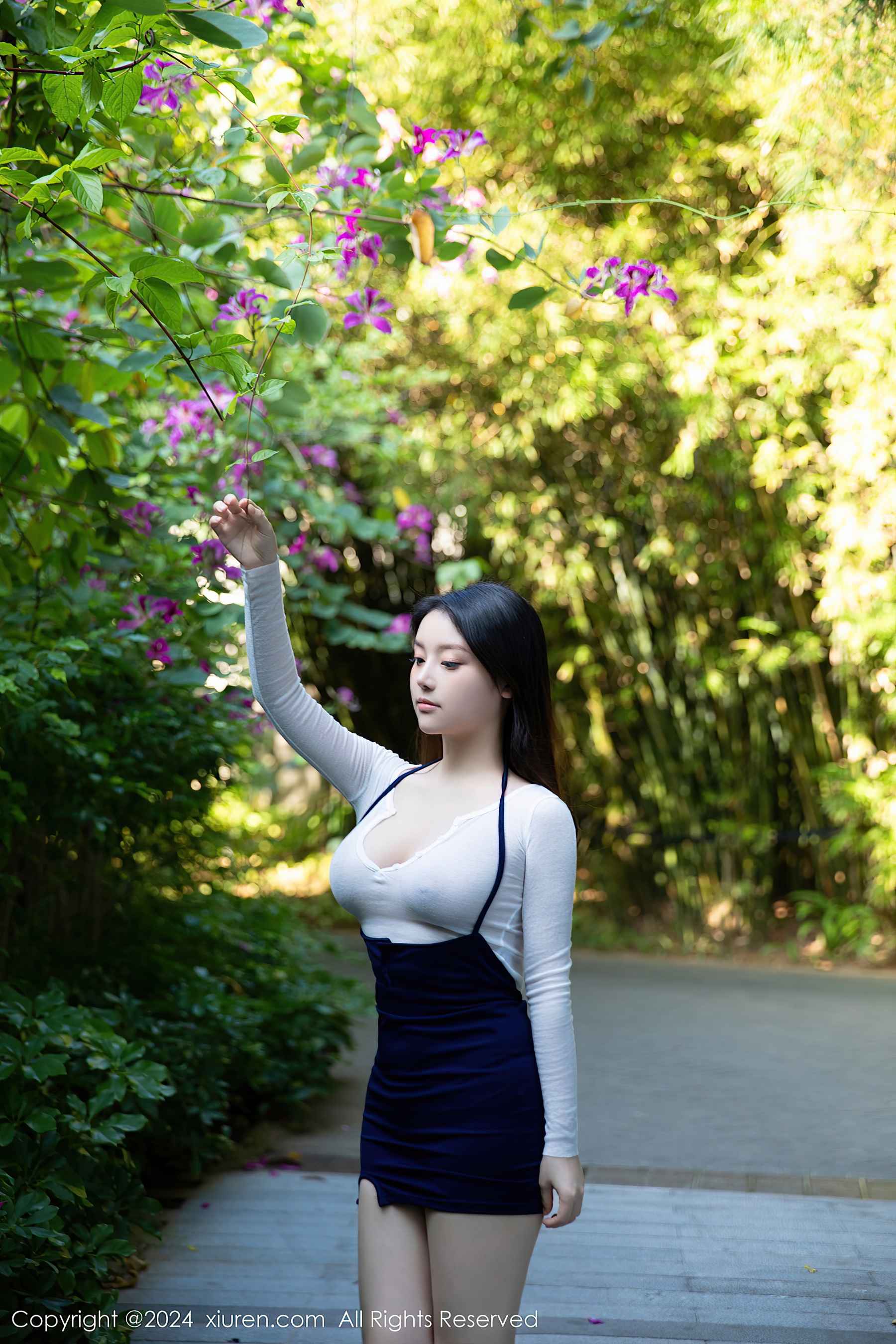 [XiuRen秀人网] No.8030 豆瓣酱 三亚旅拍 - 爱照片