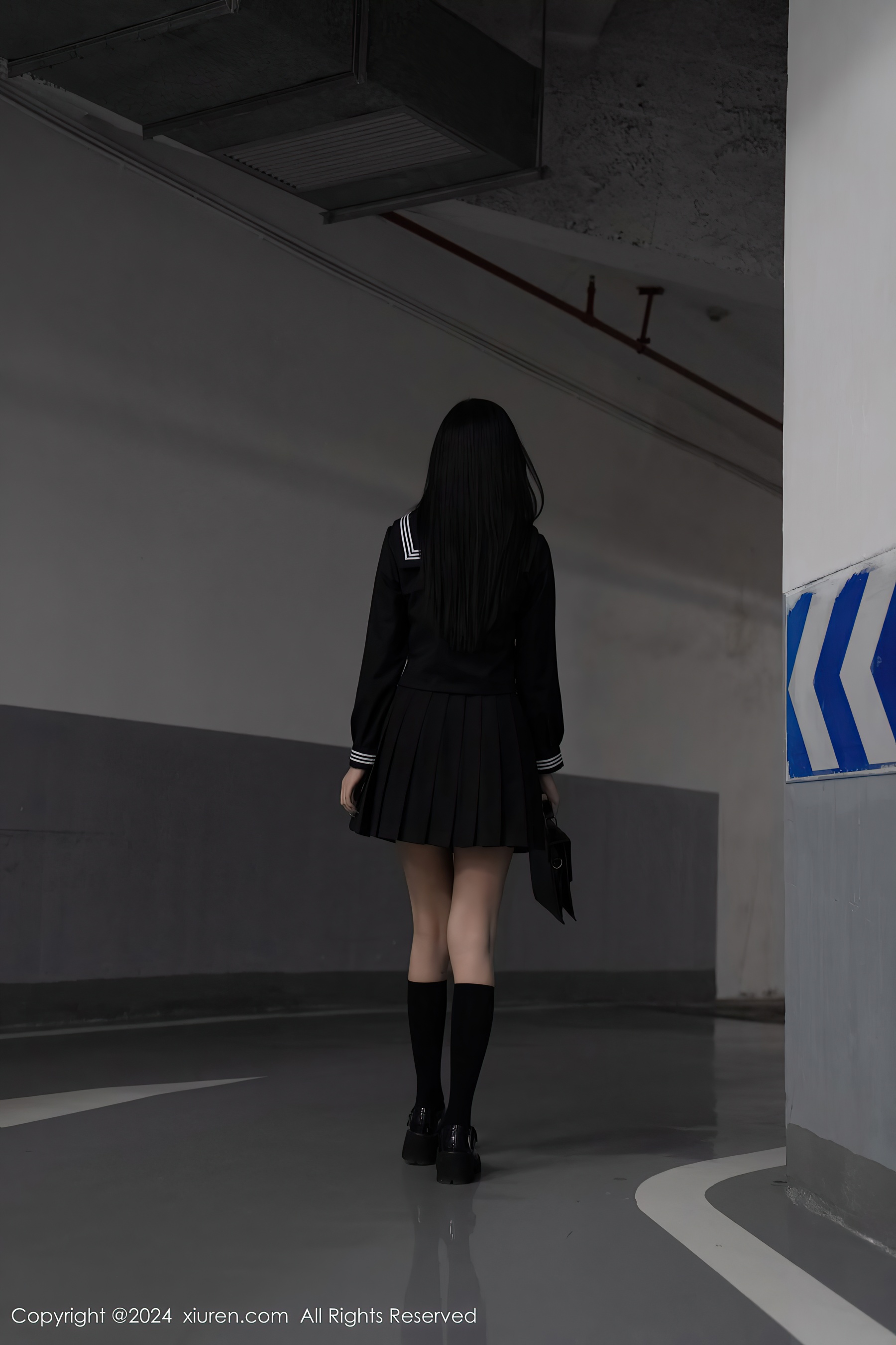 [XiuRen秀人网] No.8080 杨晨晨Yome 美腿性感 - 爱照片