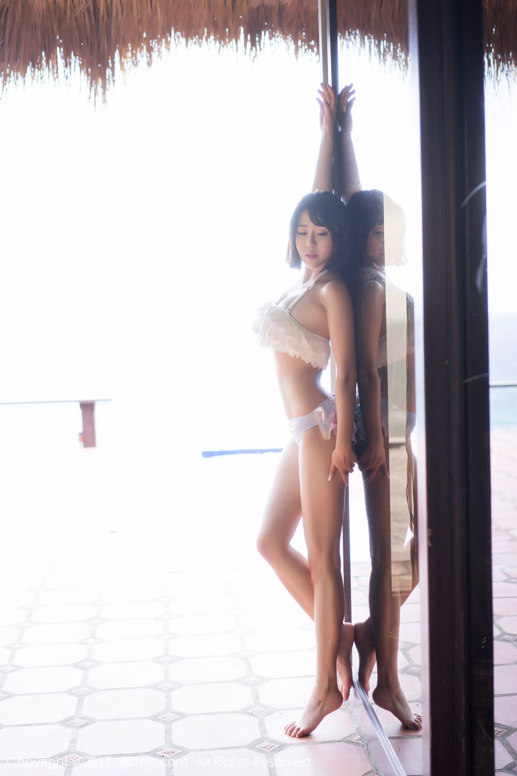 兜豆靓Youlina《室外清新，室内性感特写》 [秀人XIUREN] NO.814 写真集 - 爱照片