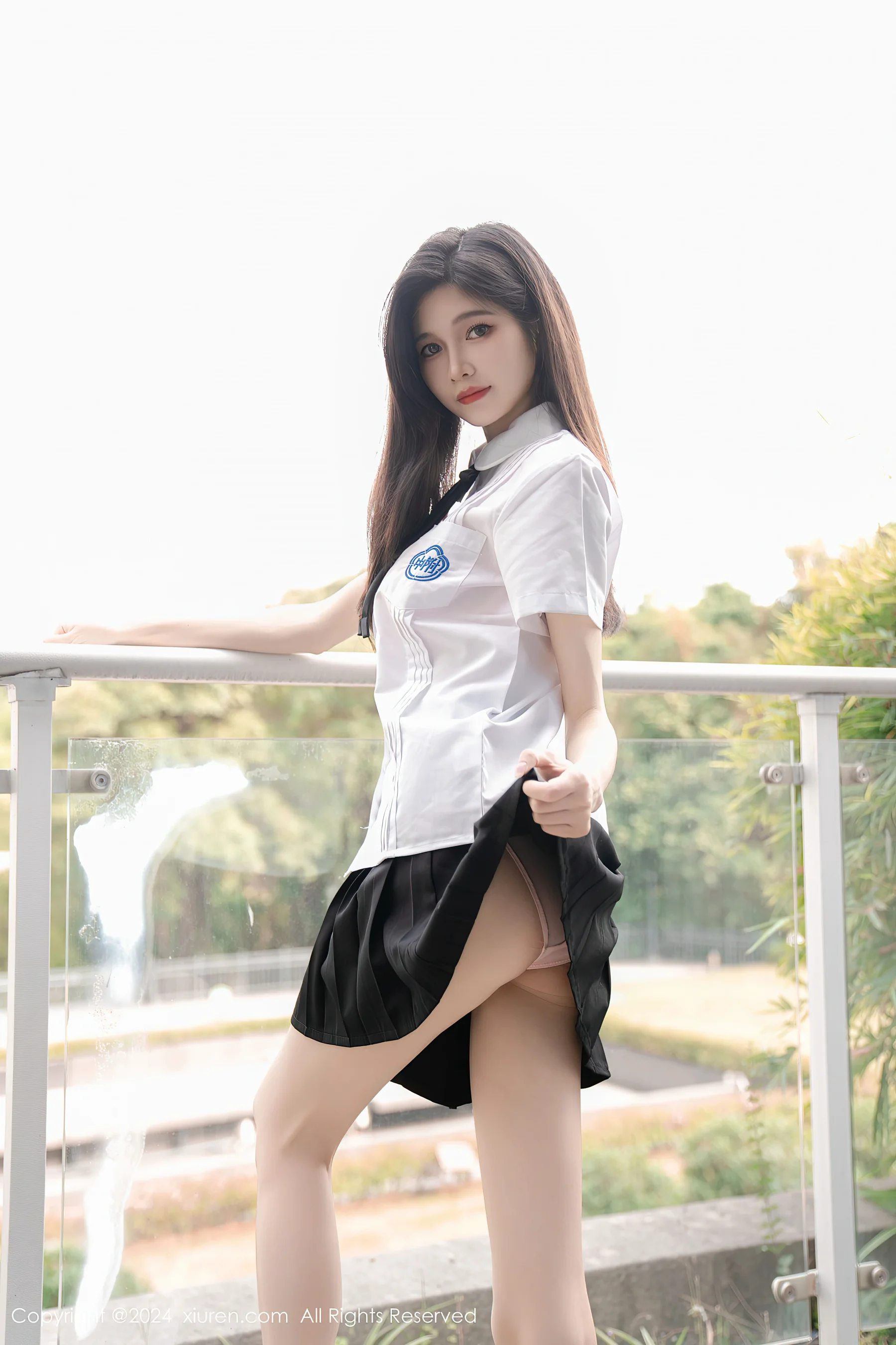 [XiuRen秀人网] No.8671 程程程- 美腿性感 - 爱照片