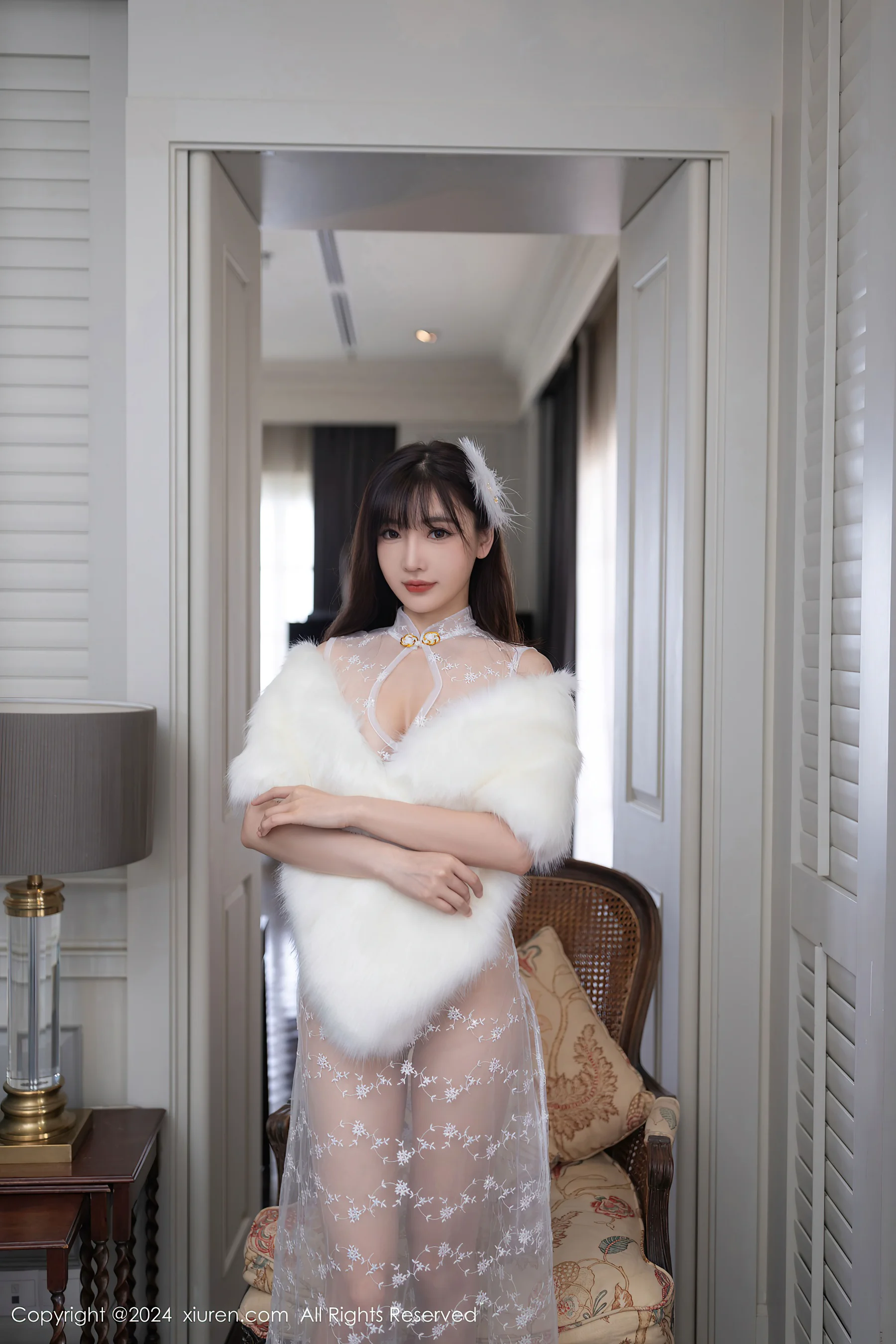 [XiuRen秀人网] No.8880 陆萱萱 性感美腿 - 爱照片