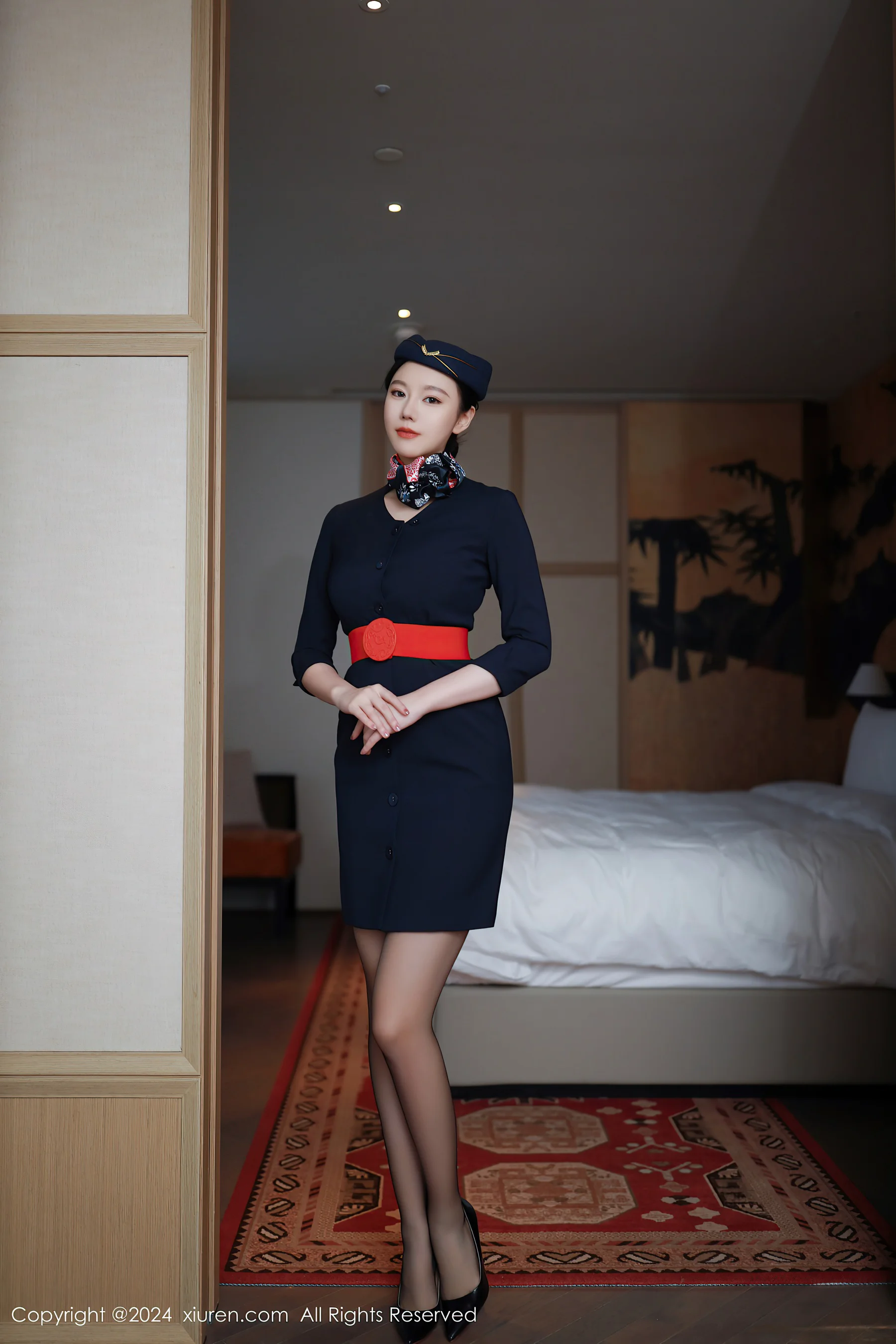 [XiuRen秀人网] No.8942 安然anran 黑丝美腿 - 爱照片