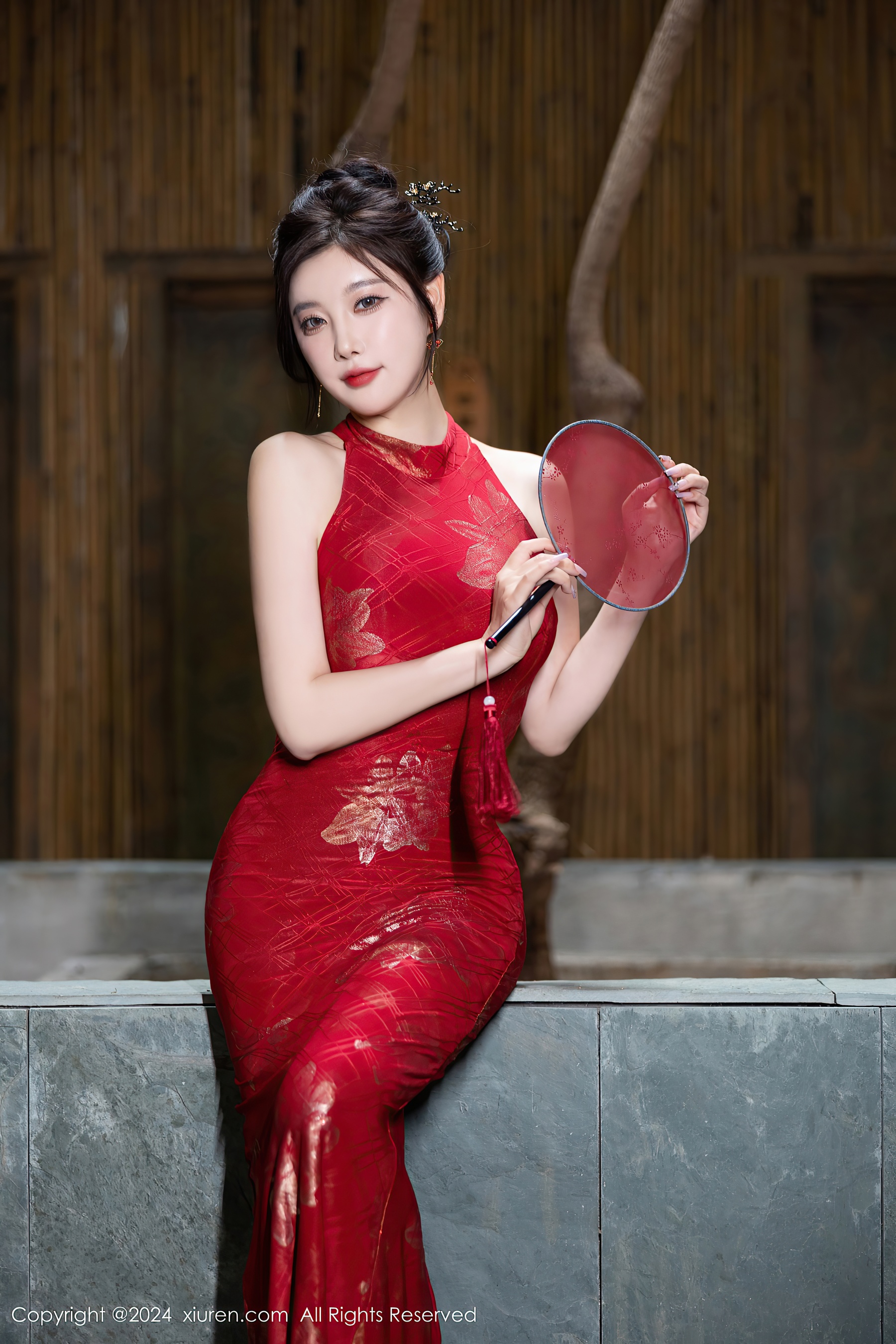[XiuRen秀人网] No.8996 杨晨晨Yome 黑丝美腿 - 爱照片