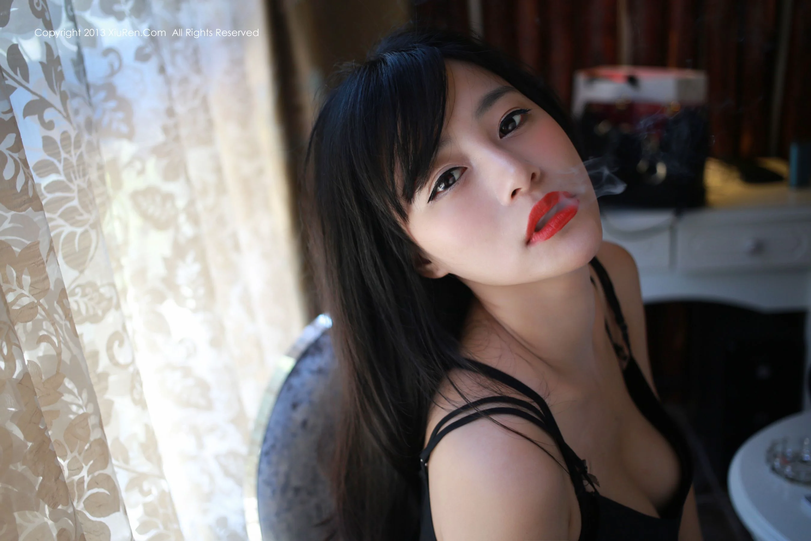 火辣模特@易欣viya [秀人网XiuRen] No.007 写真集 - 爱照片