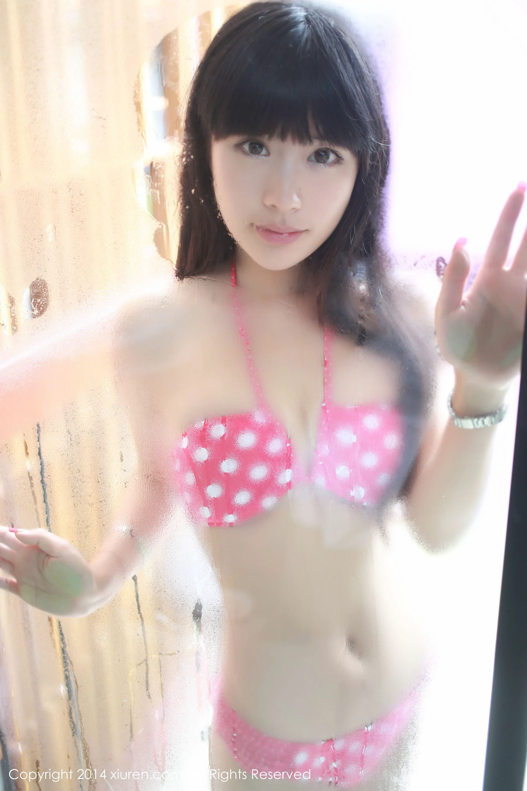 刘雪妮Verna《泰国旅拍》第一辑 [秀人网XiuRen] No.183 写真集 - 爱照片