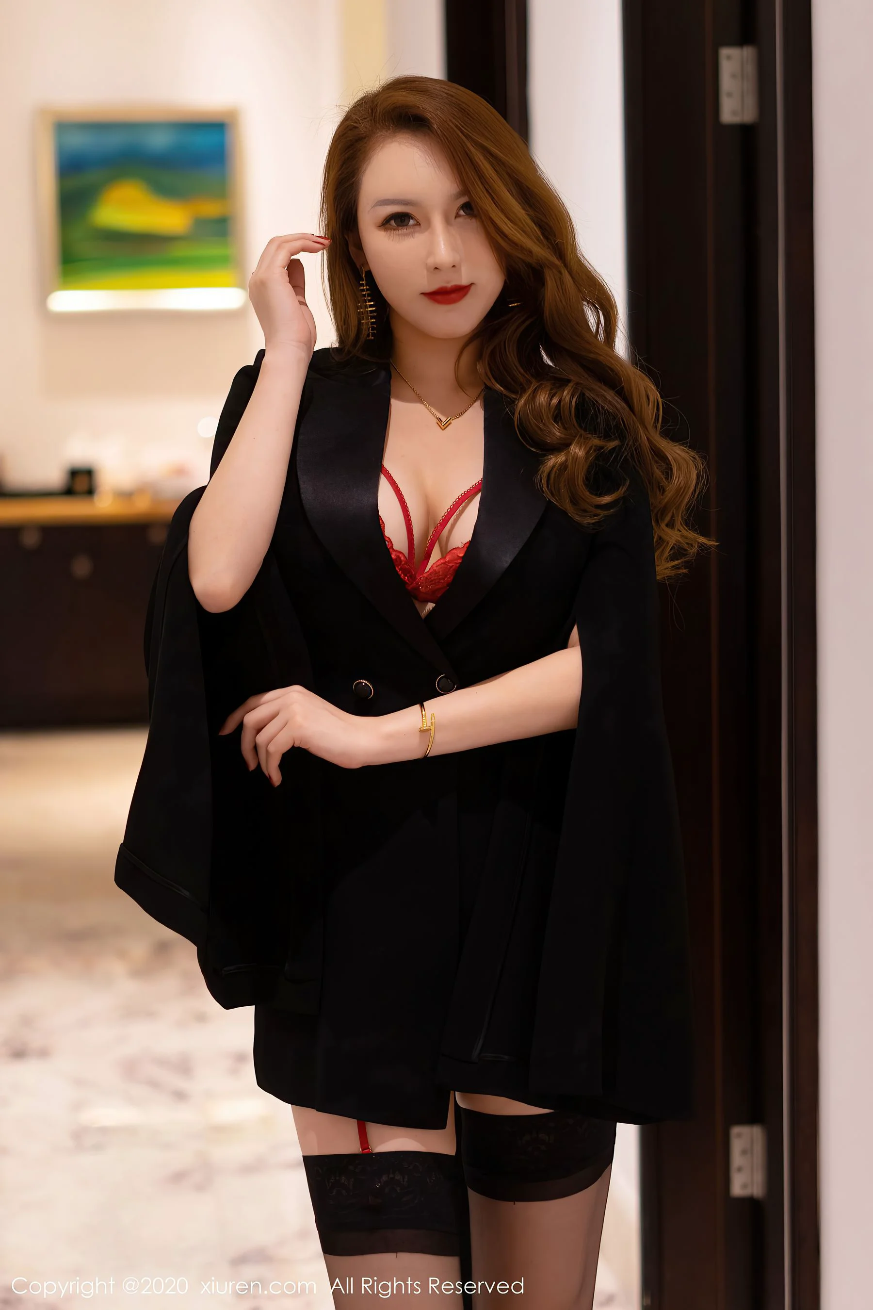 [秀人XiuRen] No.2472 Egg-尤妮丝Egg – 港风系列的视觉体验 - 爱照片