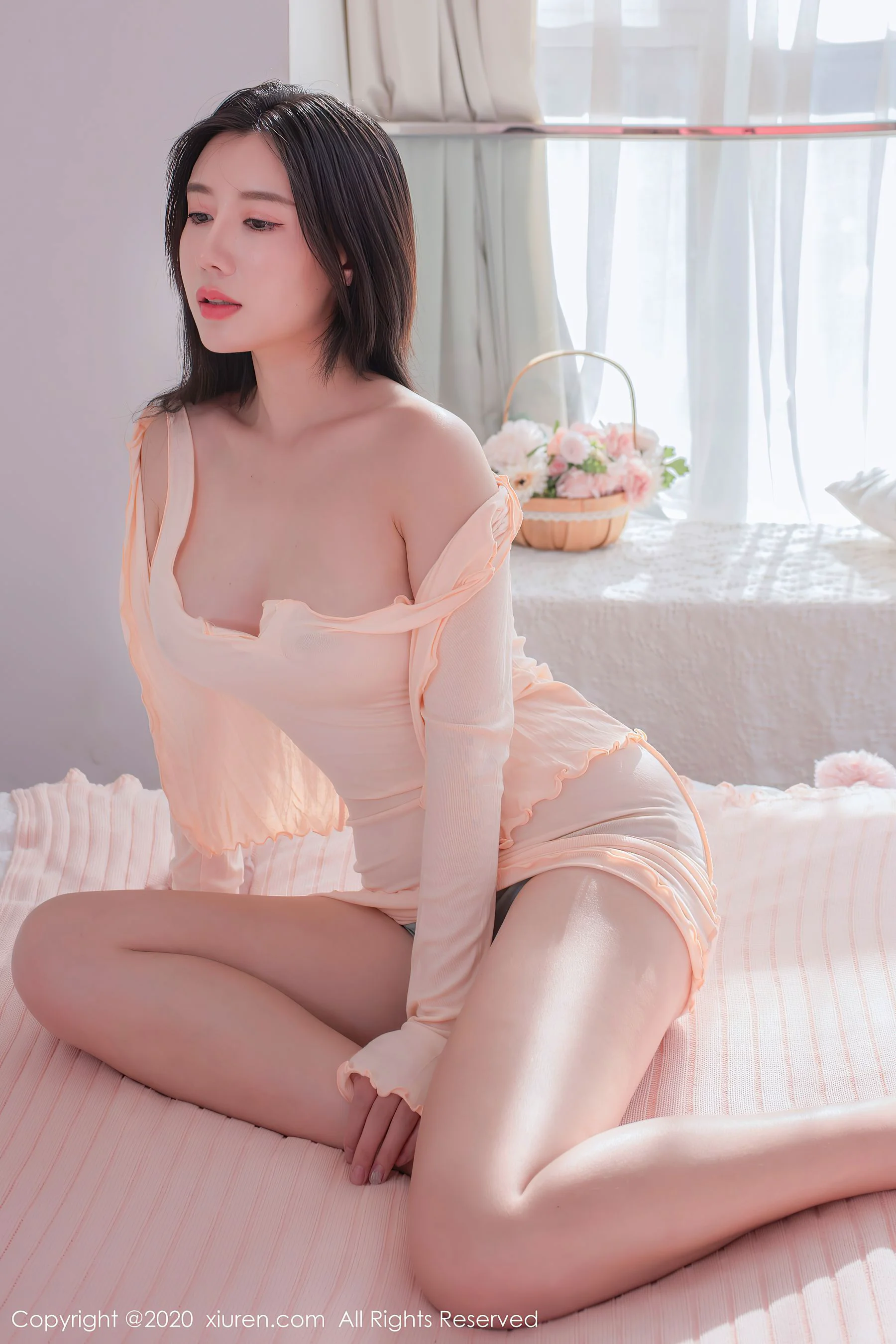 [秀人XiuRen] No.2520 陈梦babe – 居家私密轻熟女 - 爱照片
