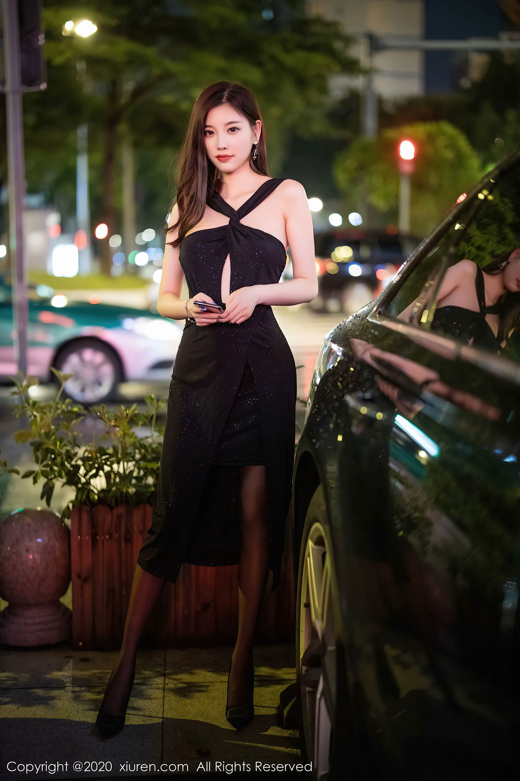 [秀人XiuRen] No.2616 杨晨晨sugar – 华丽典雅的礼裙神秘高贵 - 爱照片