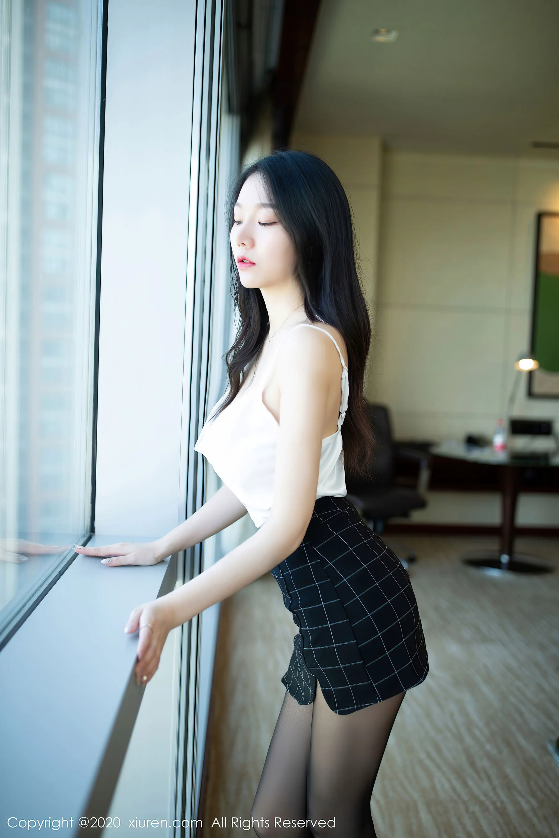 [秀人XiuRen] No.2710 安然Maleah – 私人秘书主题写真 - 爱照片