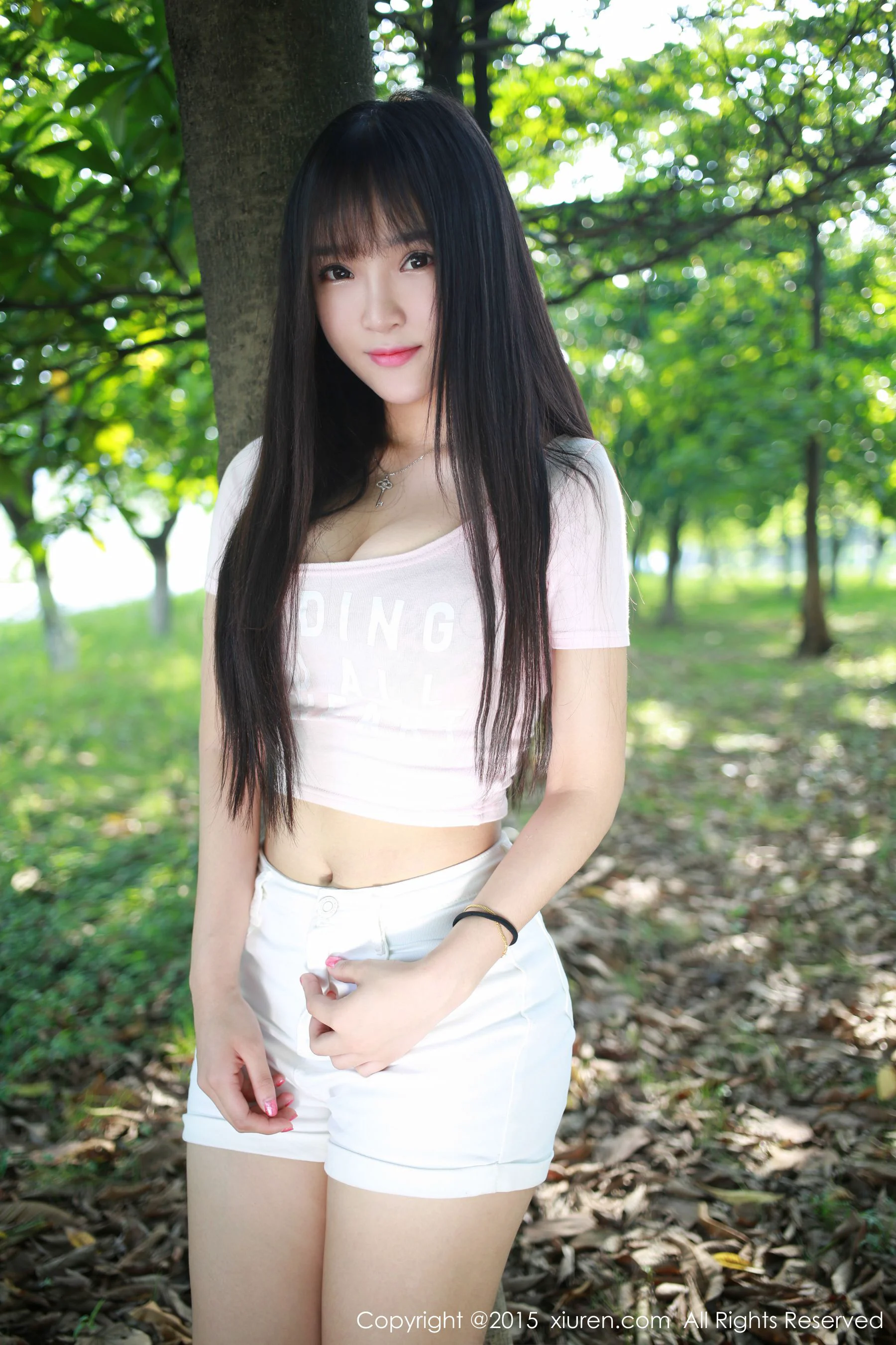 夏瑶baby《清新热裤妹子外拍》 [秀人网XiuRen] No.345 写真集 - 爱照片
