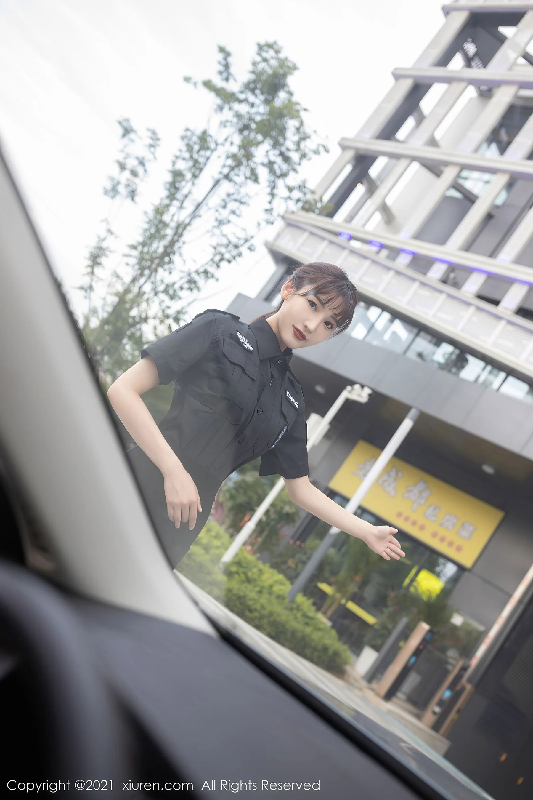 [秀人XiuRen] No.3577 陆萱萱 – 物业保安主题系列 - 爱照片