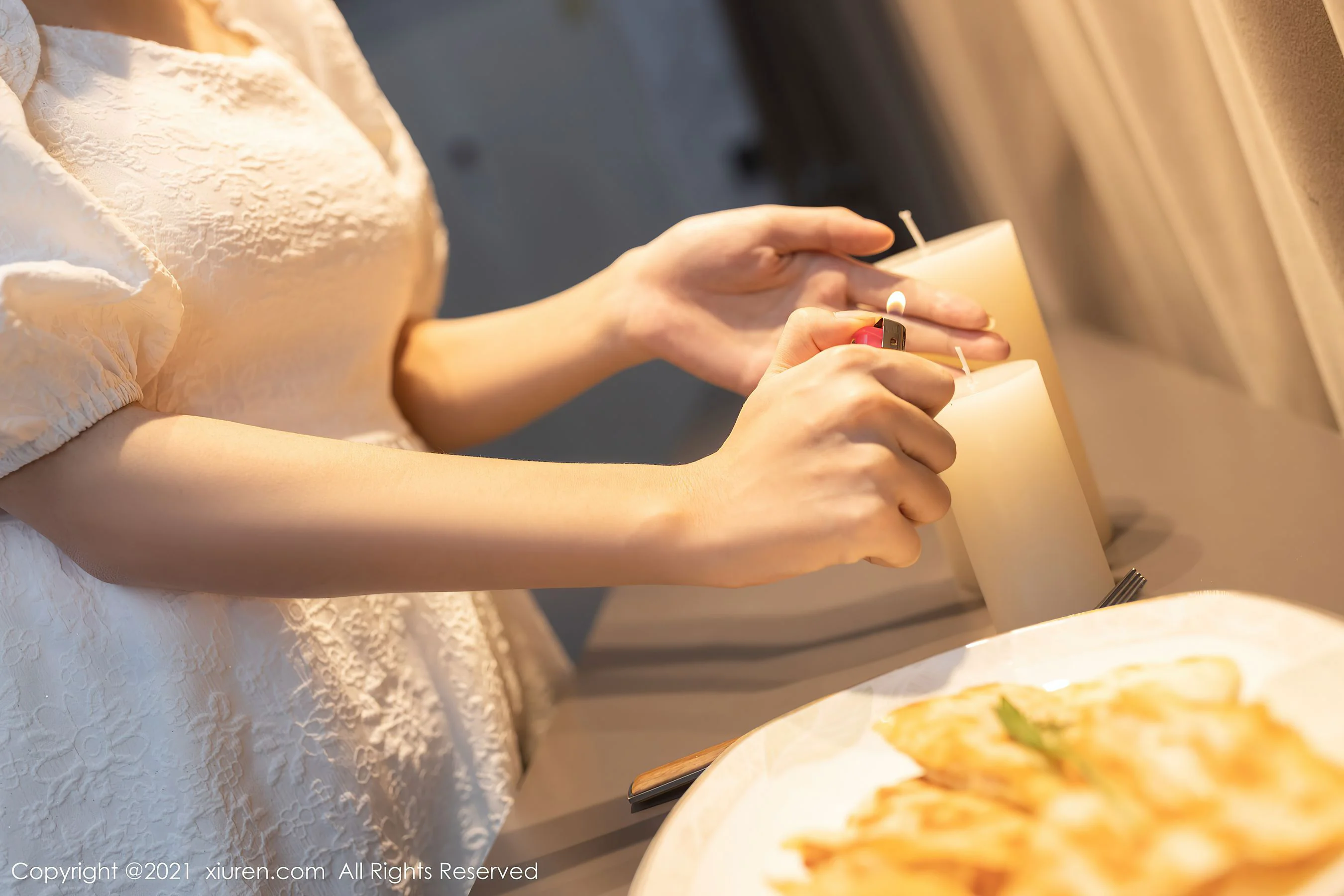 [秀人XiuRen] No.4021 鱼子酱Fish – 妻子们的聚会主题系列 - 爱照片