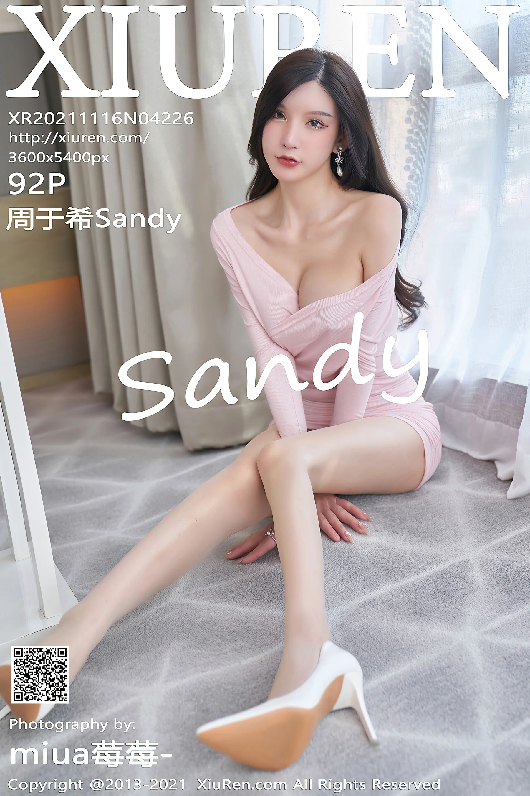 [XiuRen秀人网] No.4226 周于希Sandy 粉色丝袜 - 爱照片