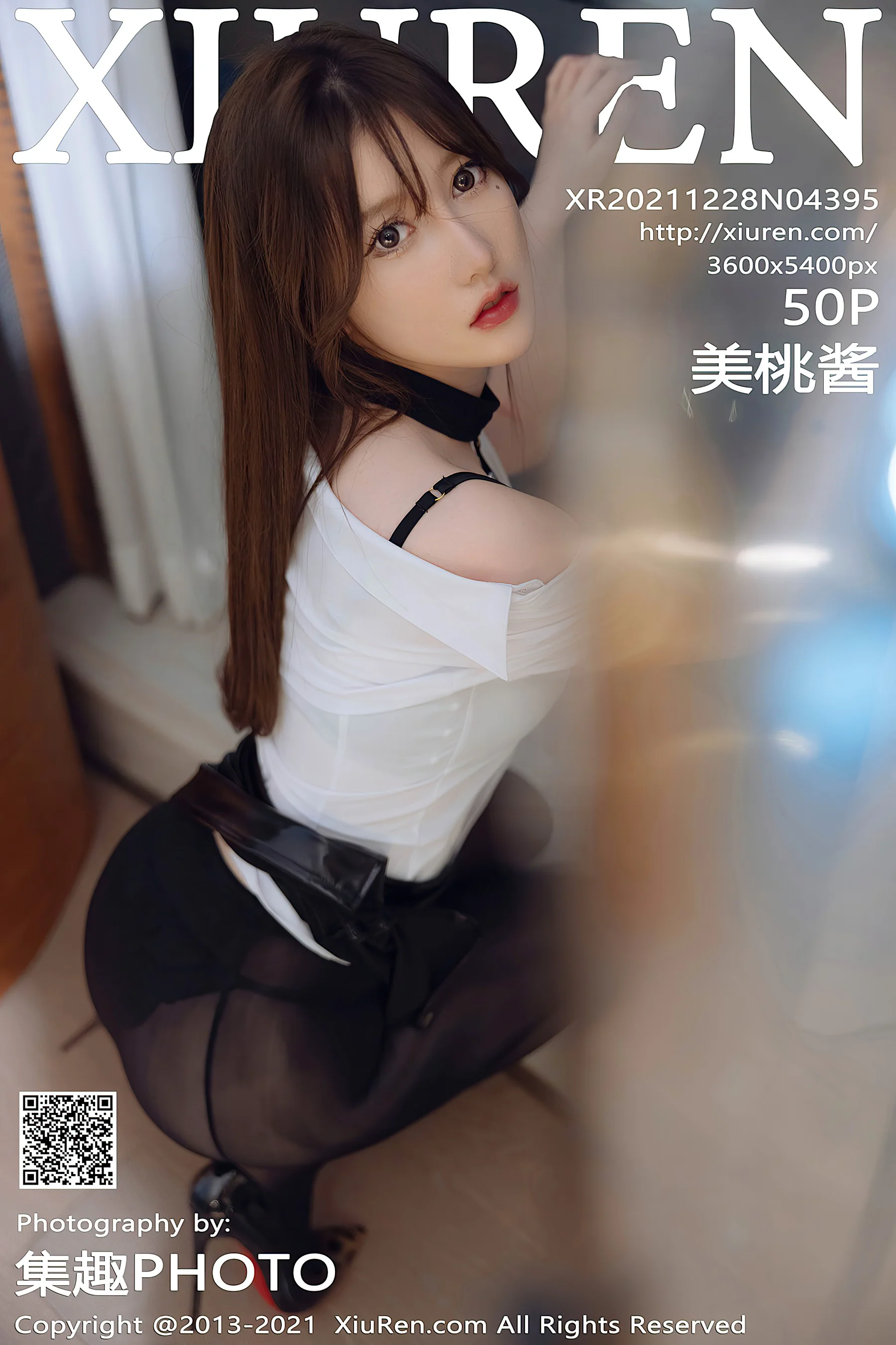 [XiuRen秀人网] No.4395 美桃酱 黑丝清纯勾魂尤物 - 爱照片