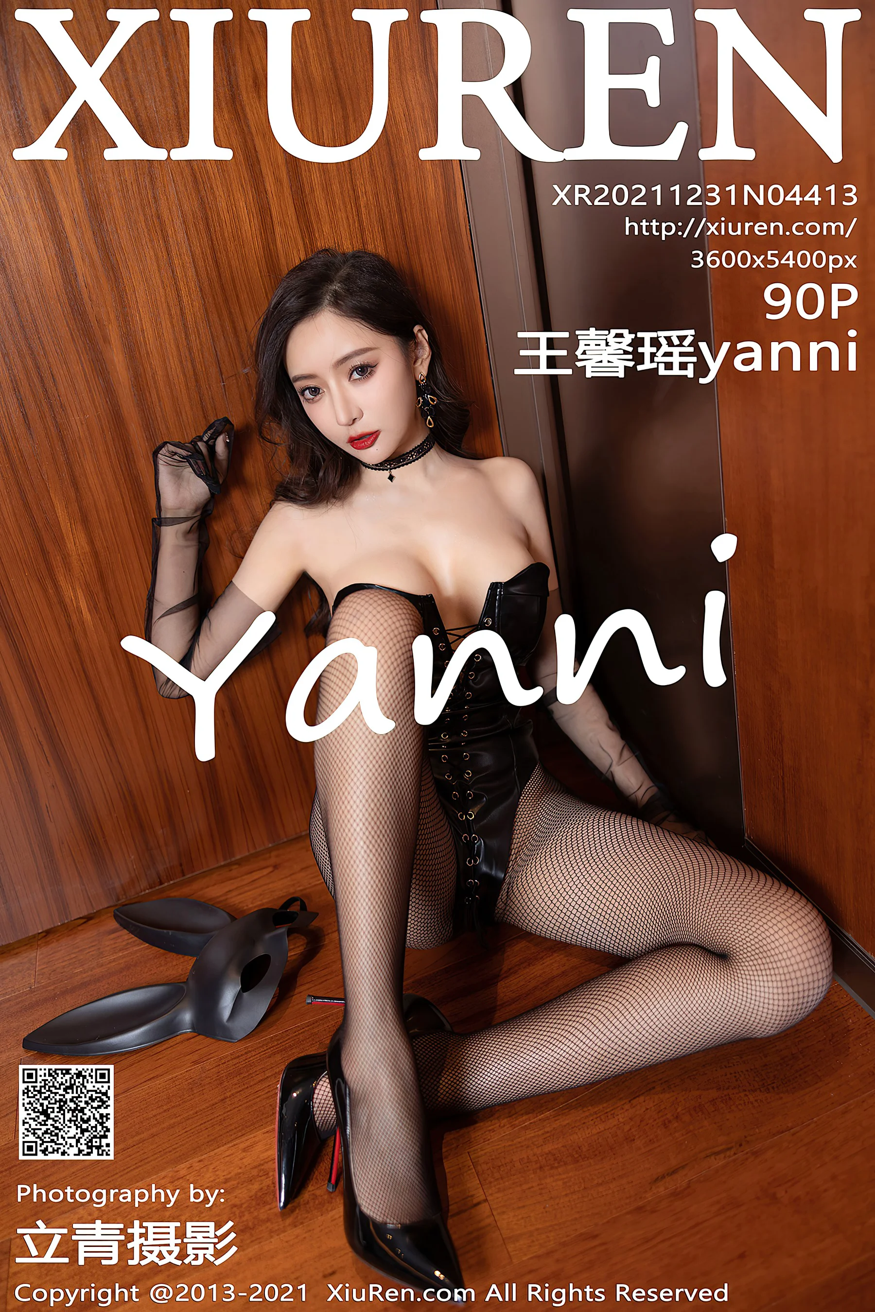 [XiuRen秀人网] No.4413 王馨瑶yanni 御姐美腿角色扮演 - 爱照片