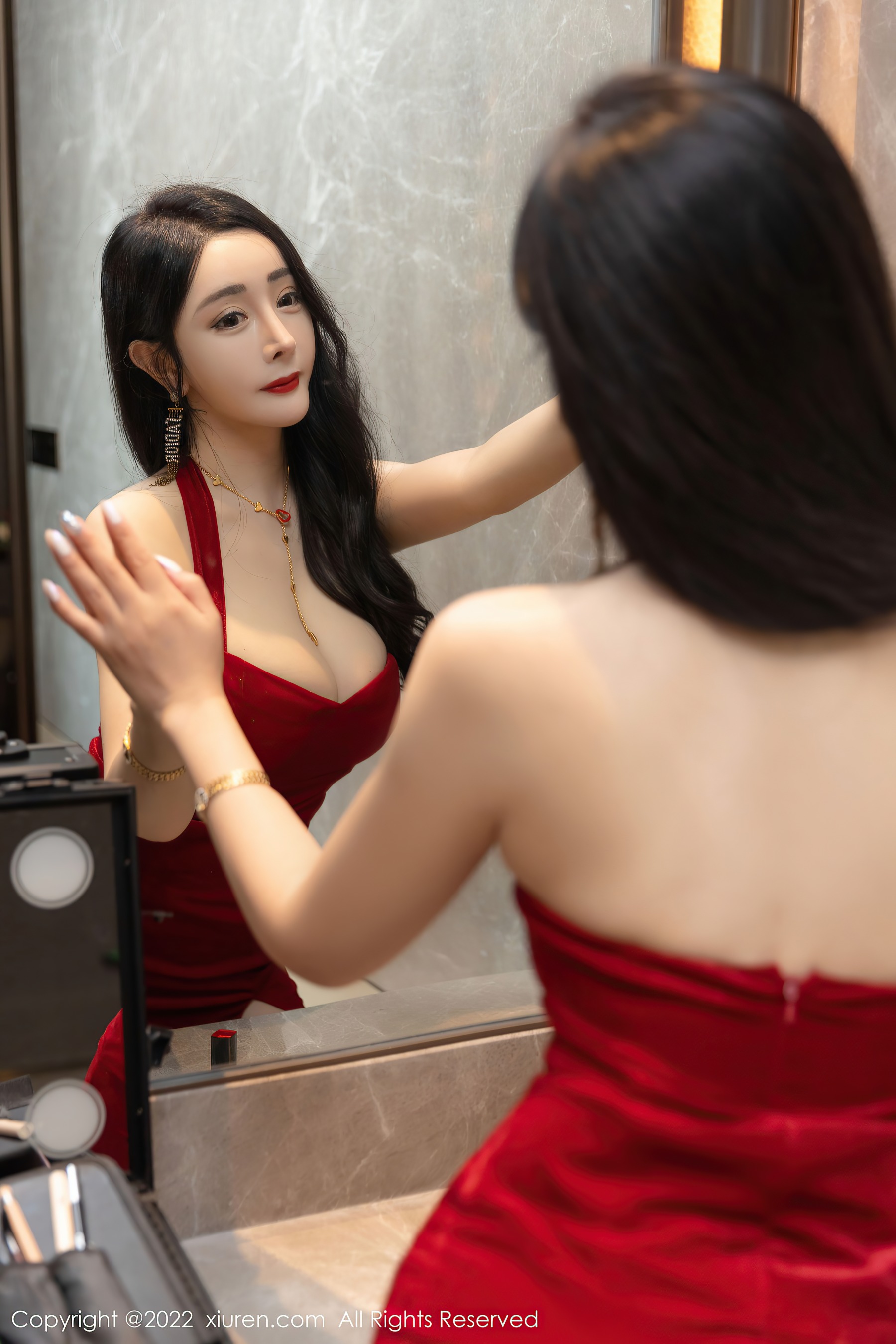 [XiuRen秀人网] No.4434 允爾 三亚旅拍赌场外围美女 - 爱照片