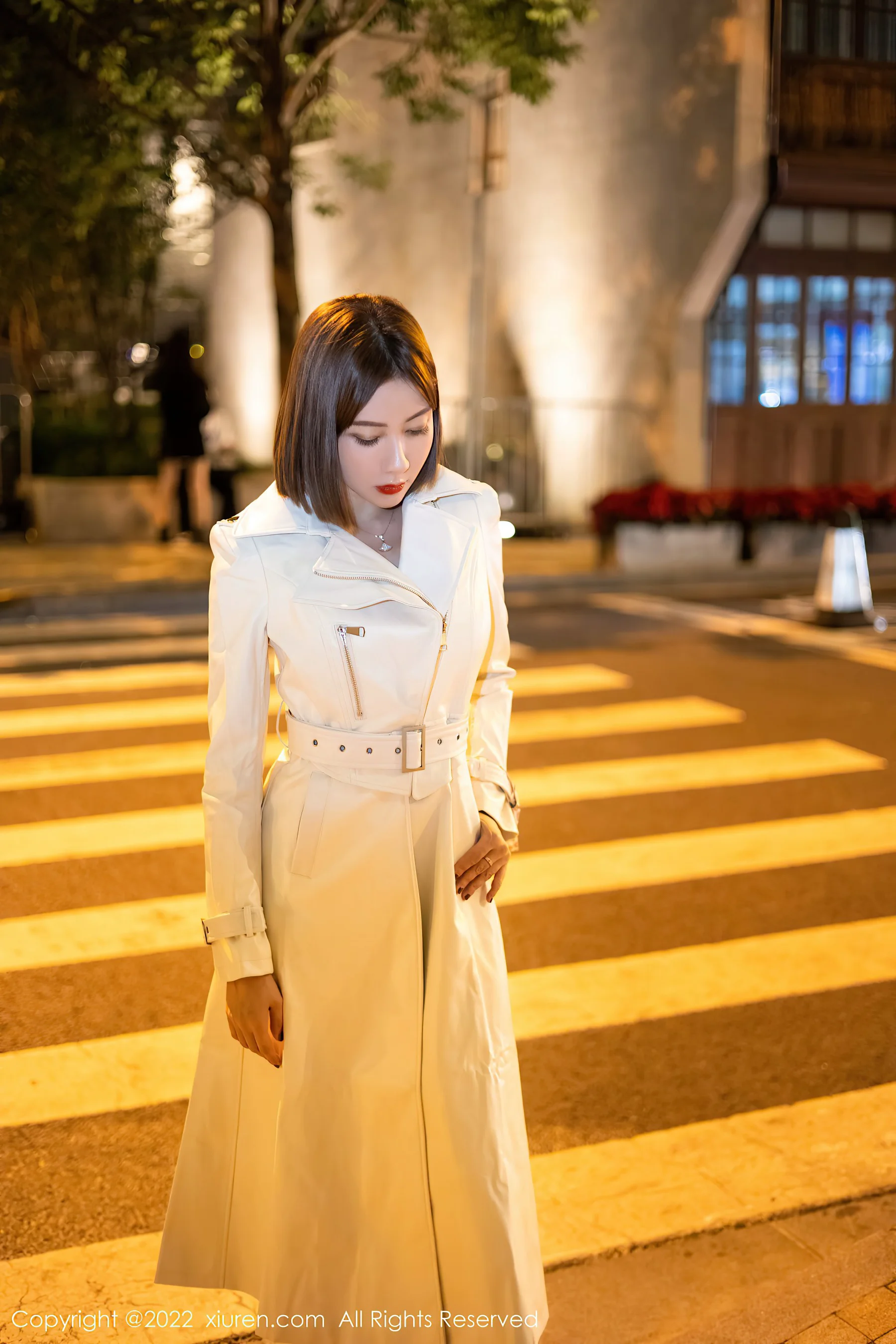 [XiuRen秀人网] No.4495 果儿Victoria 大奶美女青海旅拍 - 爱照片