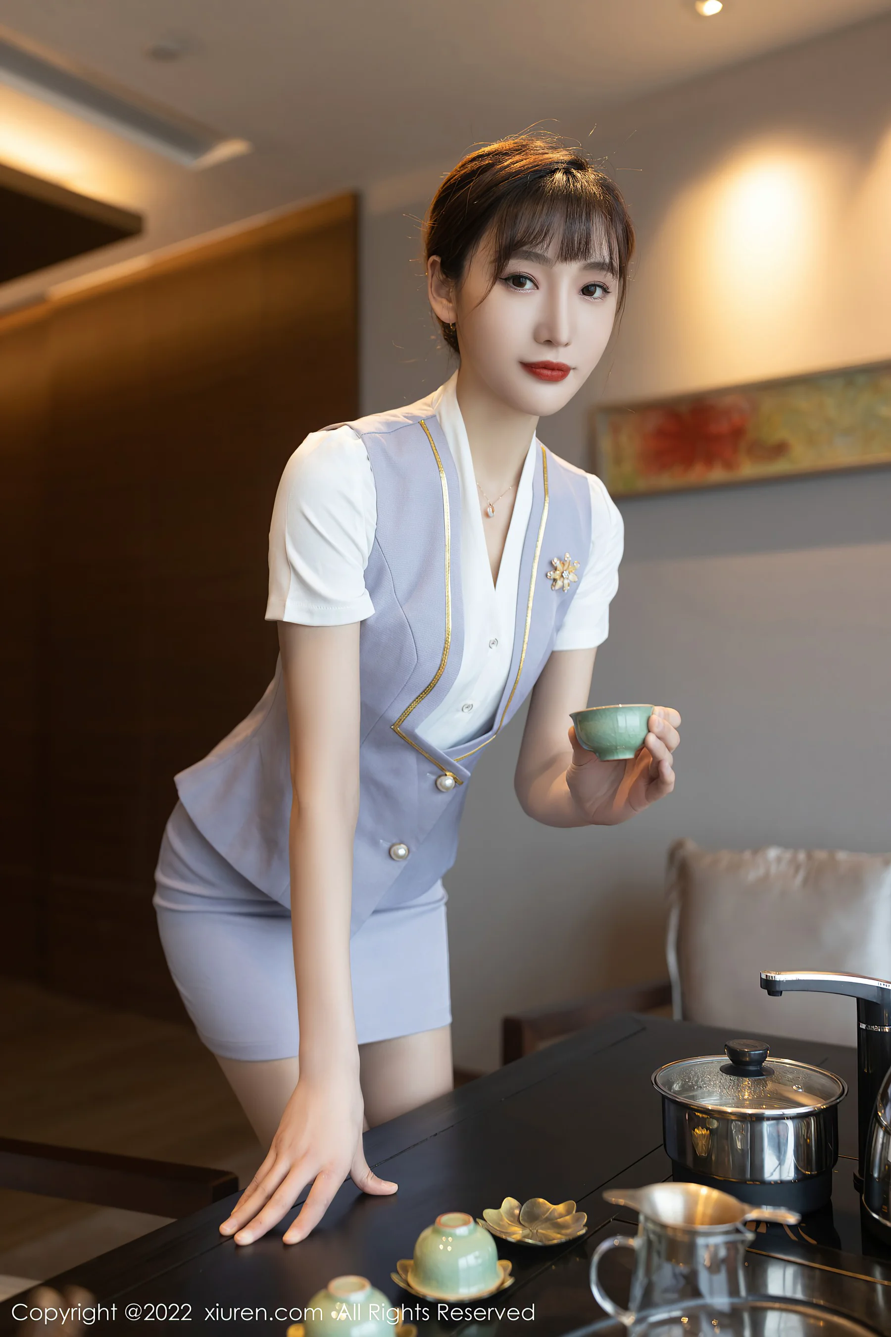 [XiuRen秀人网] No.4694 陆萱萱 短裙旅拍 - 爱照片
