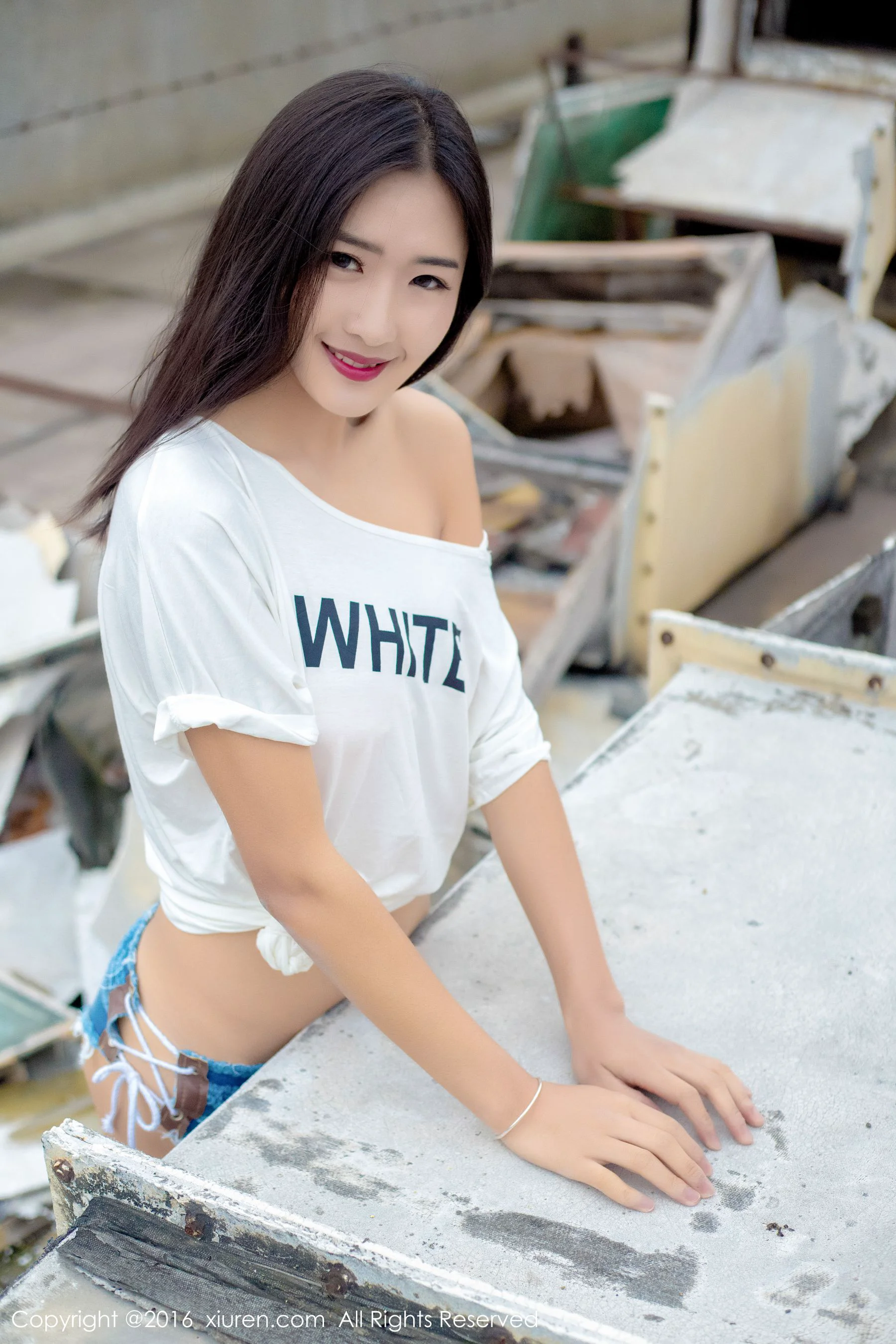 周琰琳LIN《红颜朱唇，宛若青莲出水》 [秀人网XiuRen] No.624 写真集 - 爱照片