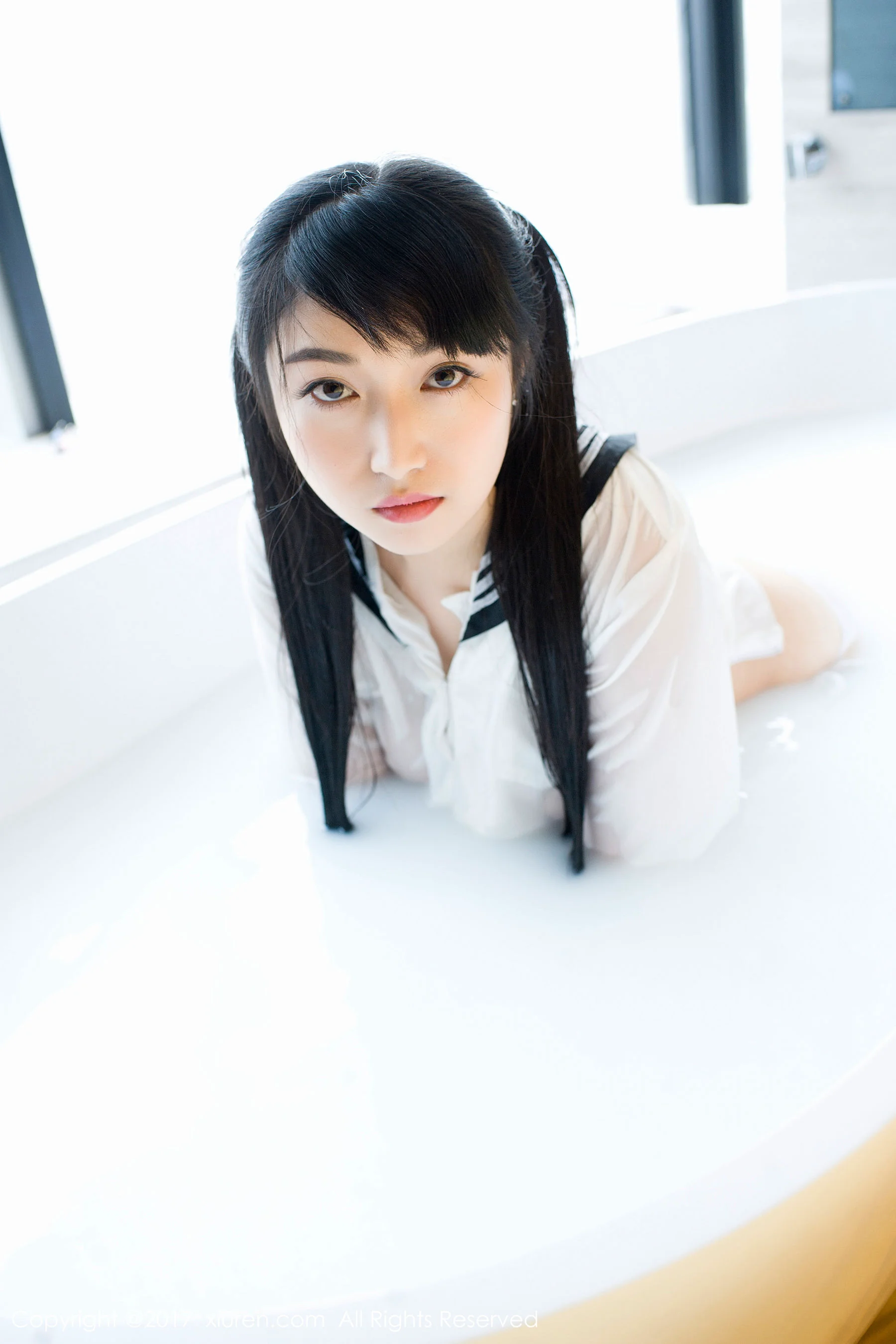 盼盼龙女sunny《牛奶浴学生装+透明学生装+黑色乳贴》 [秀人XiuRen] NO.853 写真集 - 爱照片