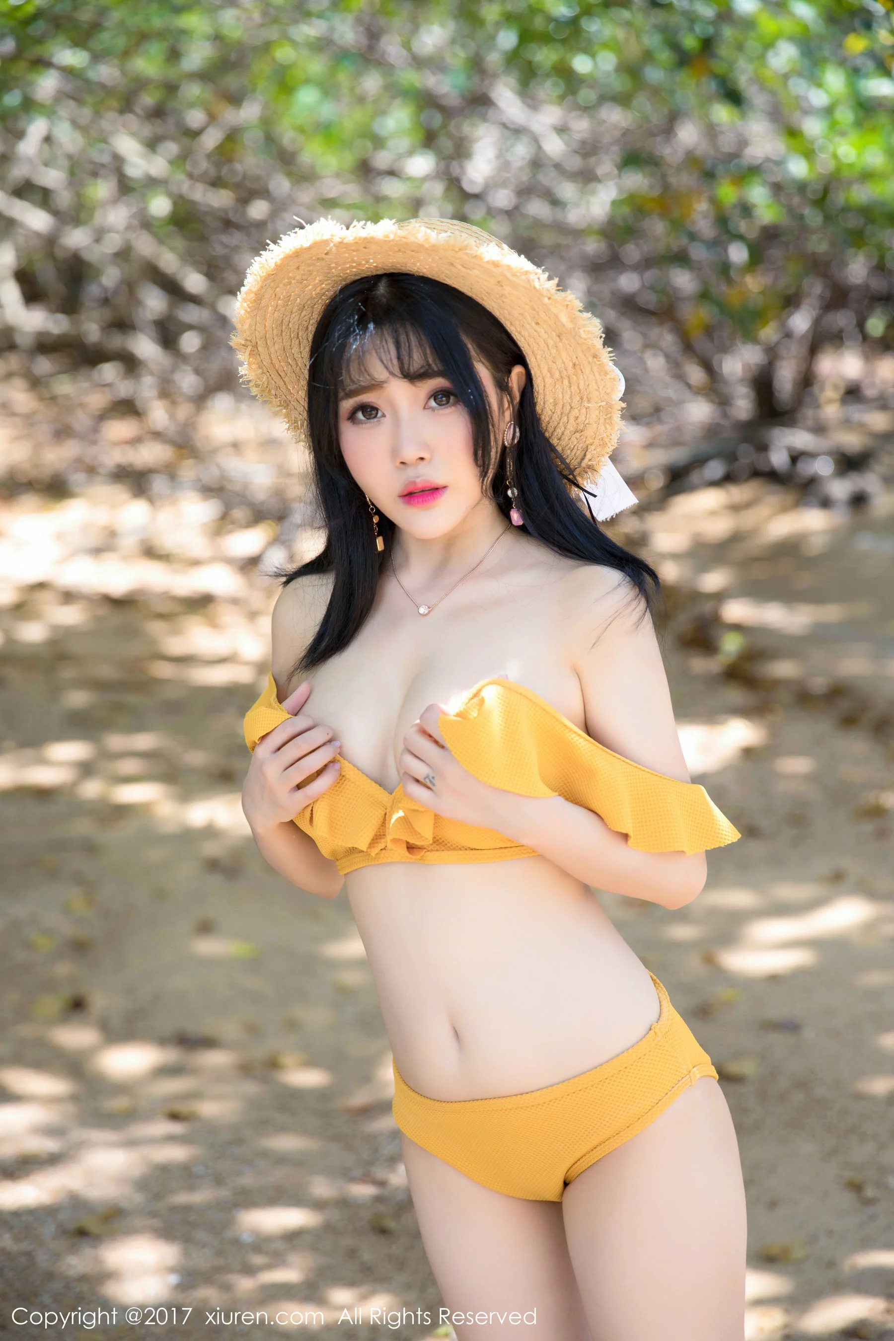 兜豆靓Youlina《田园风仙子》 [秀人XiuRen] NO.855 写真集 - 爱照片