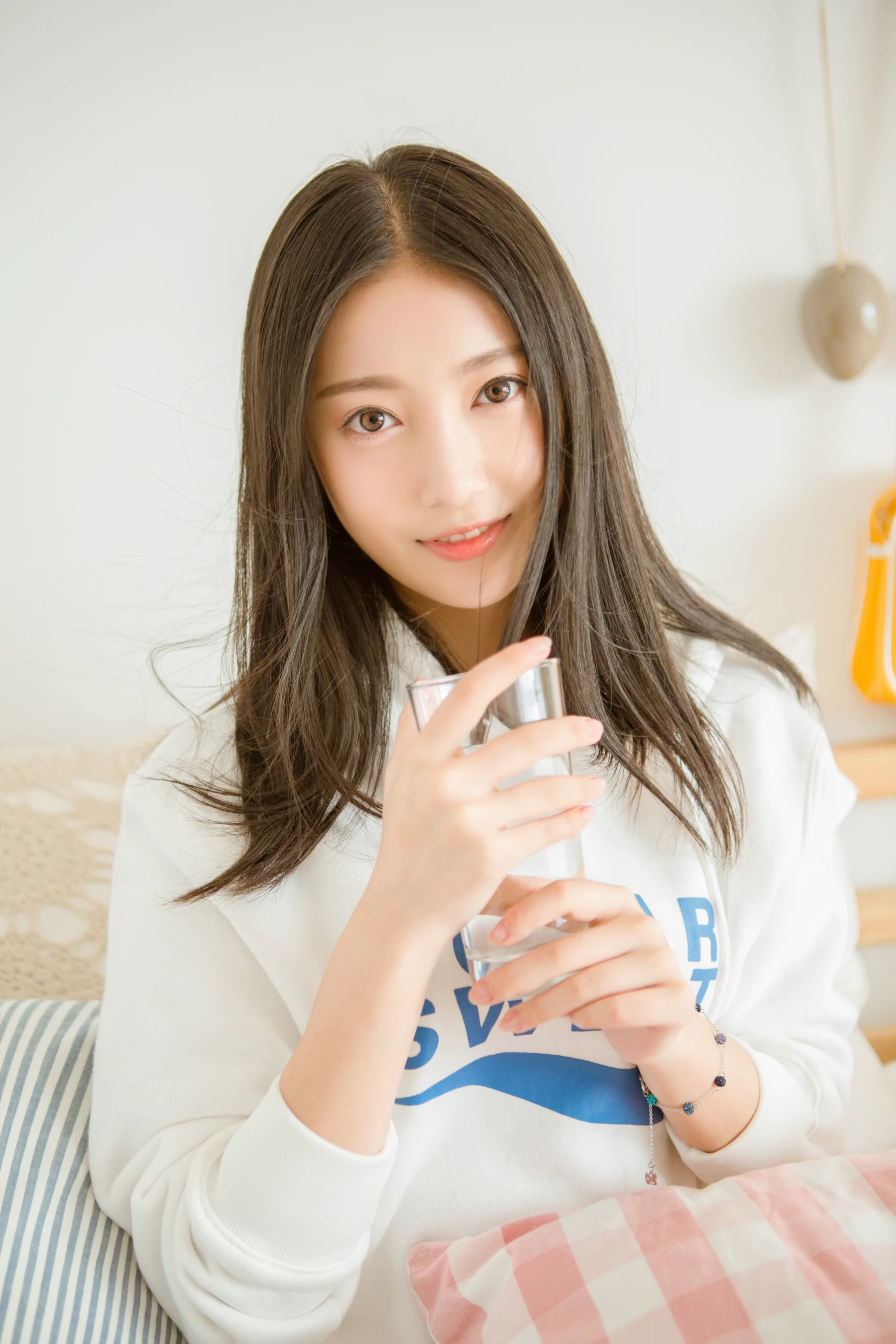 [YALAYI雅拉伊] 2022.10.14 NO.979 微甜的梦 - 爱照片