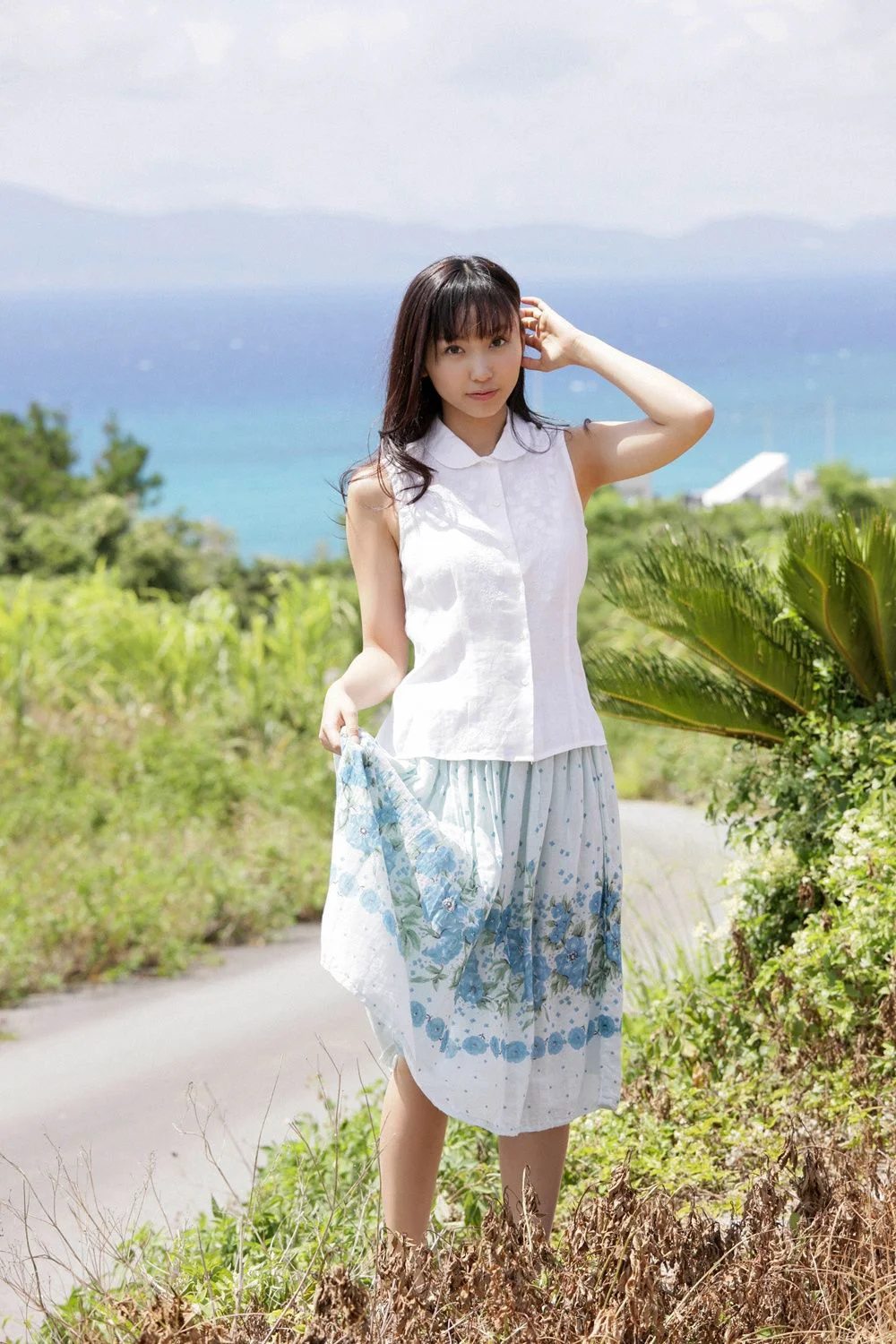 吉木りさ/吉木梨纱《ダラビァ絕對ヒロイン降臨!!》写真集 [YS Web] Vol.527 - 爱照片
