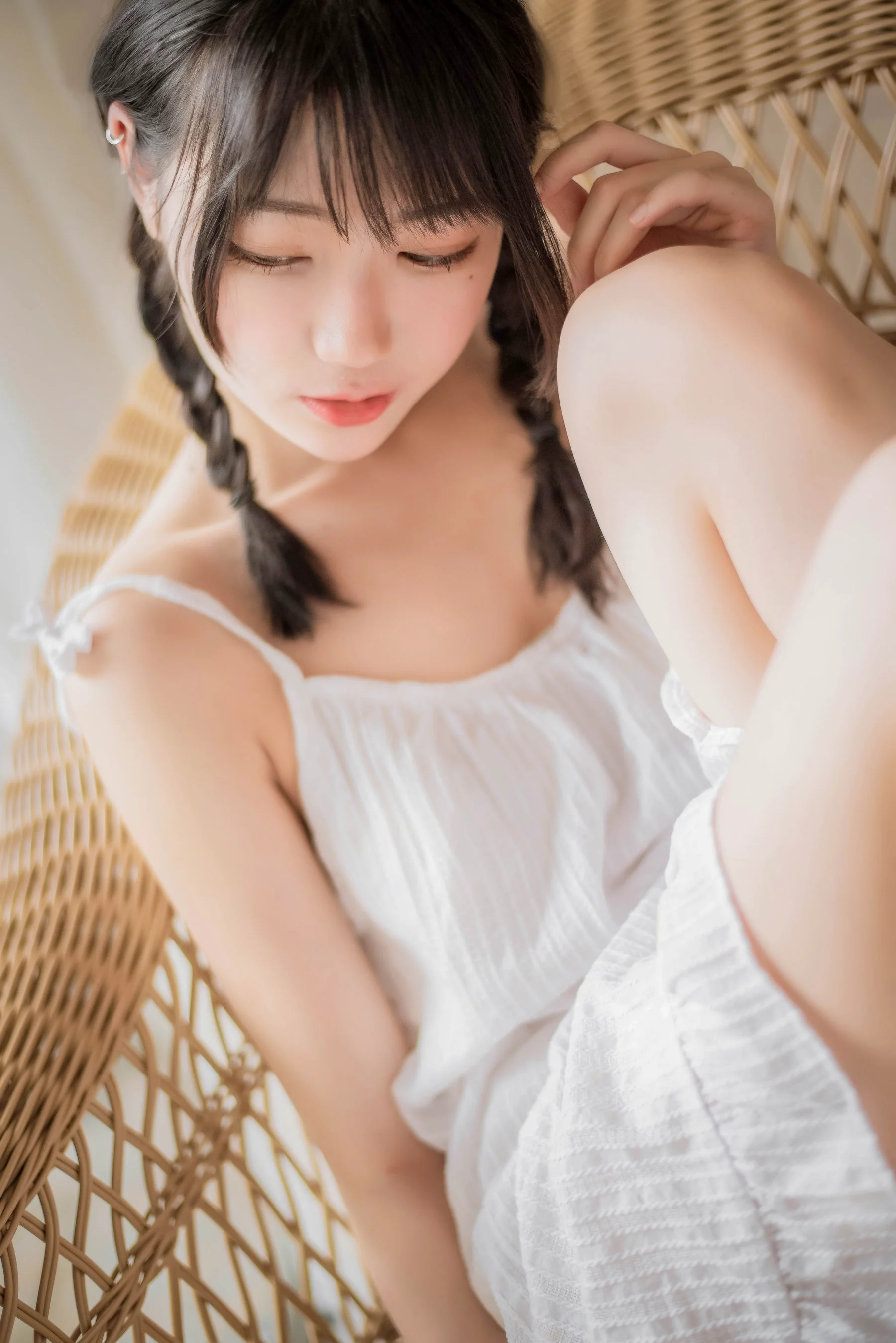 [网红COSER写真] 周叽是可爱兔兔 – 盛夏 套图 - 爱照片