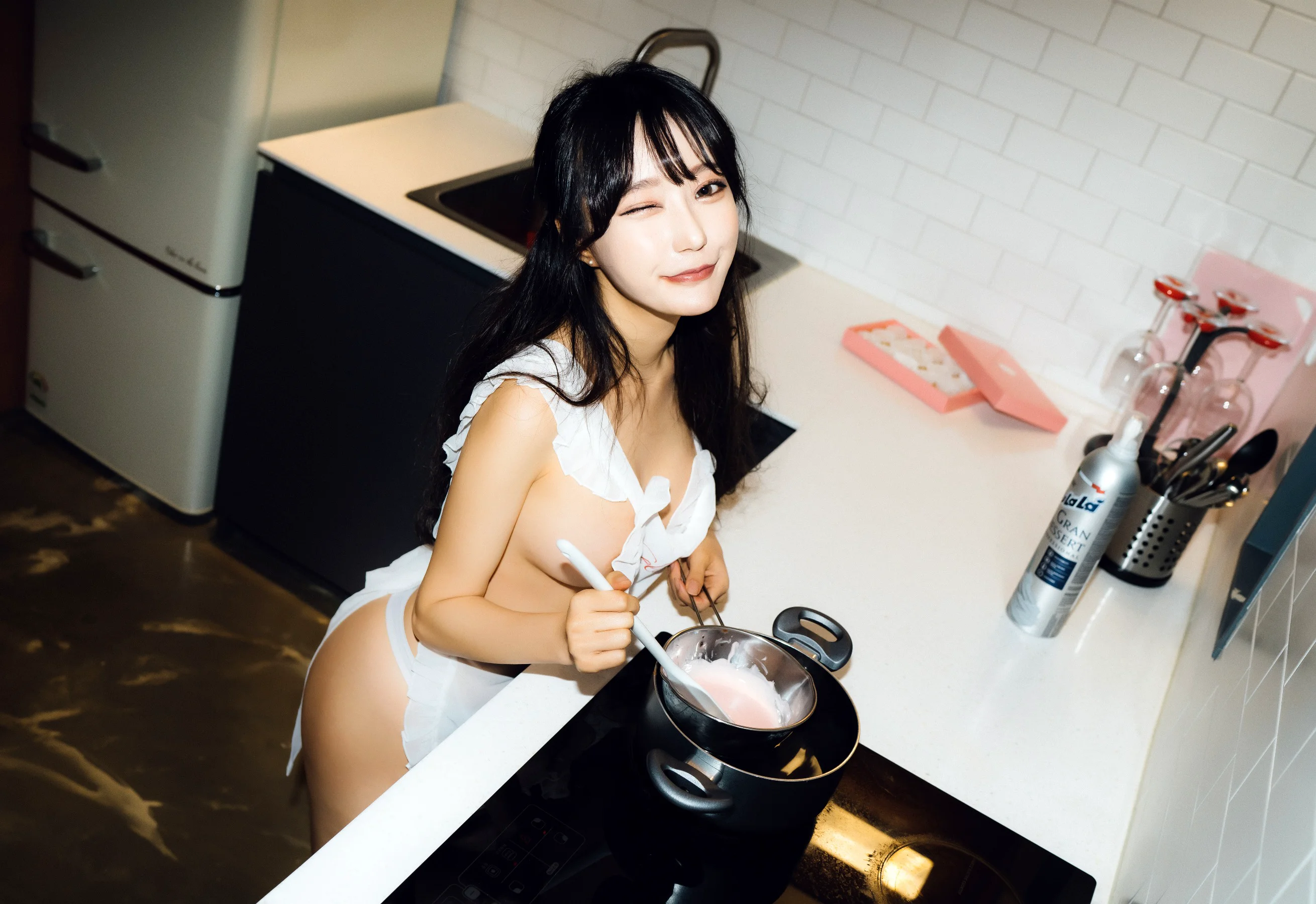 [Moon Night Snap] Mona (모나) & Jucy (쥬시) – Valentine - 爱照片
