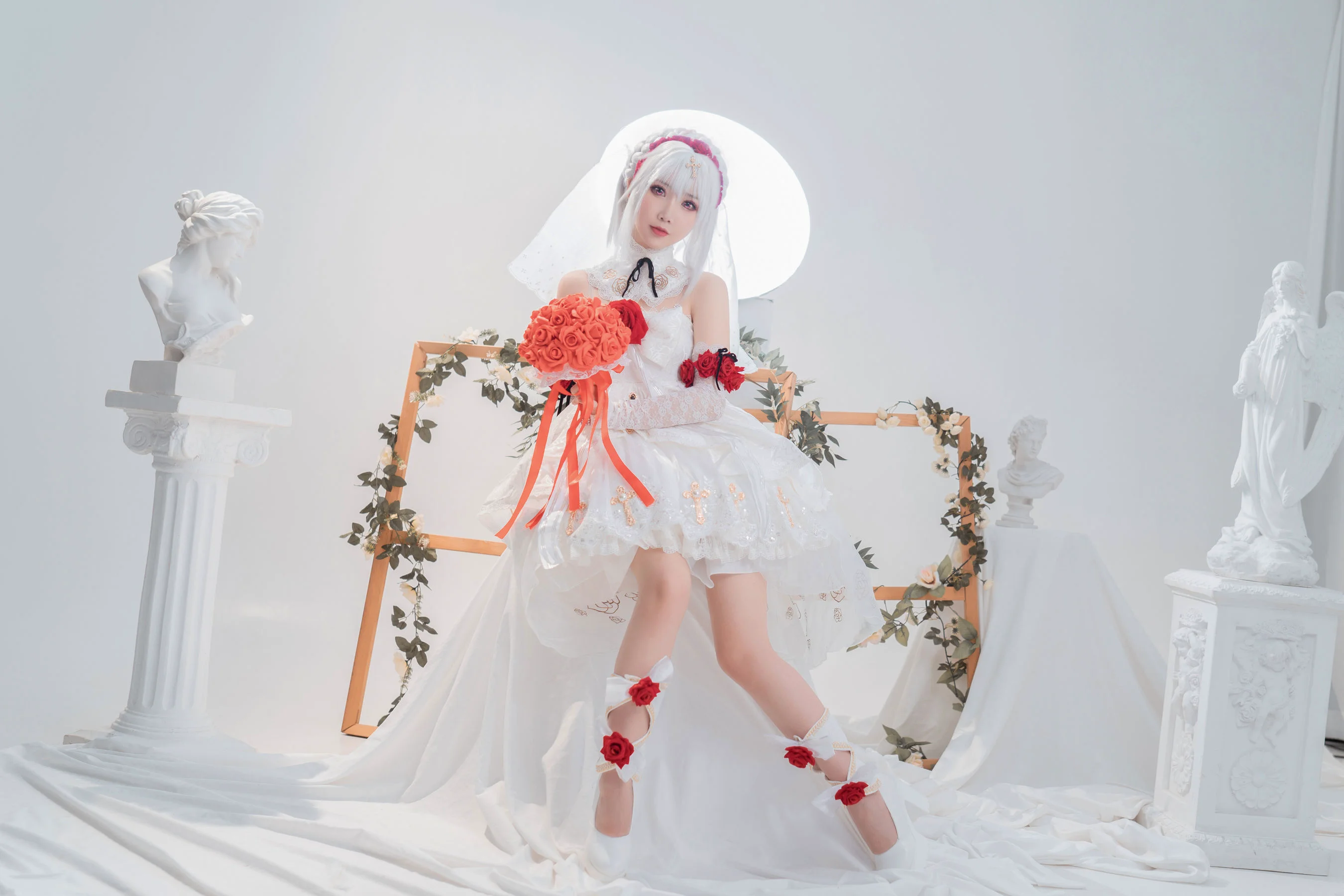 [网红COSER] 面饼仙儿 – 德丽莎婚纱 写真集 - 爱照片