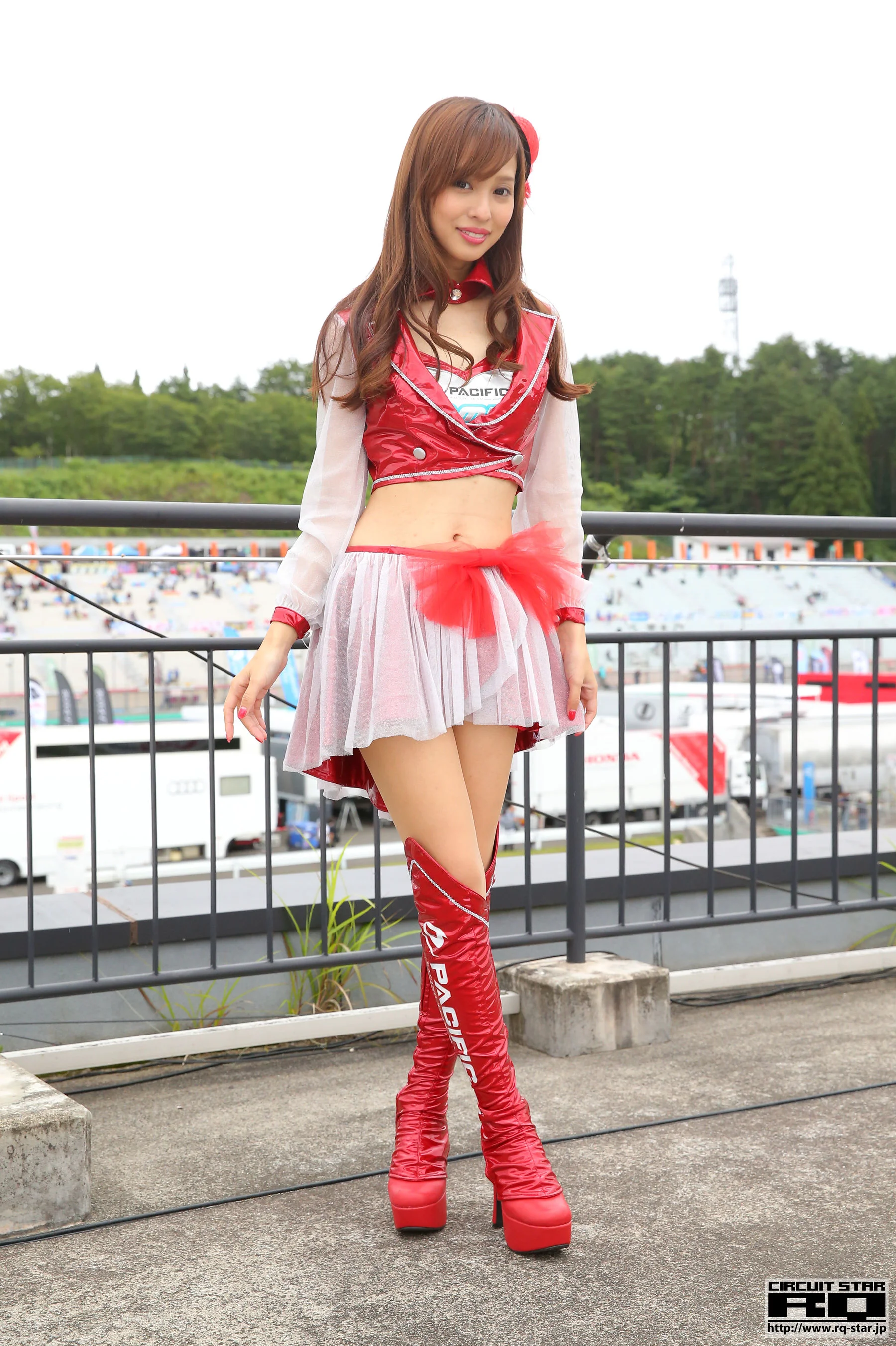 Sae Sakurai 櫻井さえ 《Race Queen》 [RQ-STAR] 写真集 - 爱照片