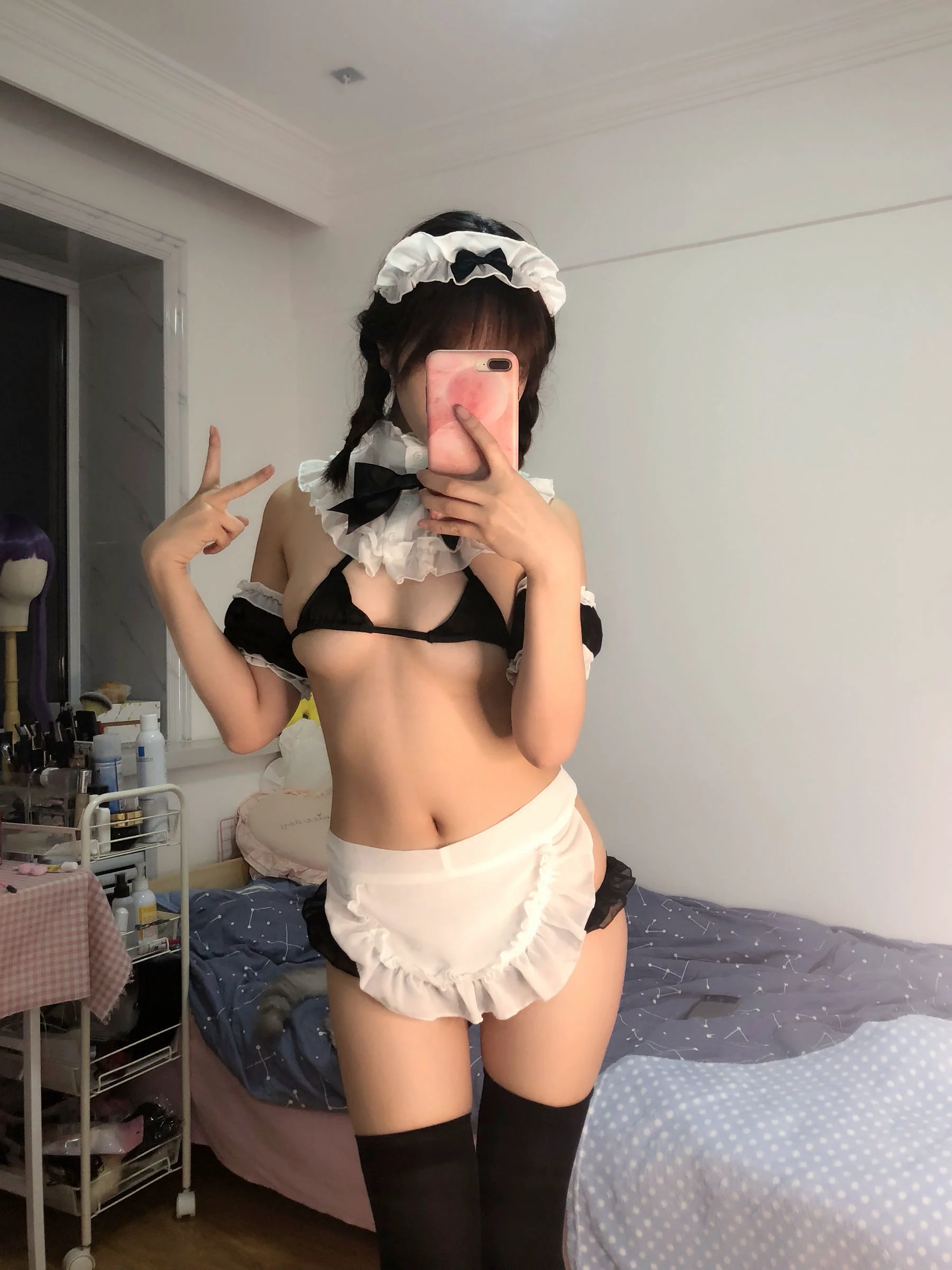 动漫博主雯妹 《自拍本（1号本）女仆》 写真集 - 爱照片