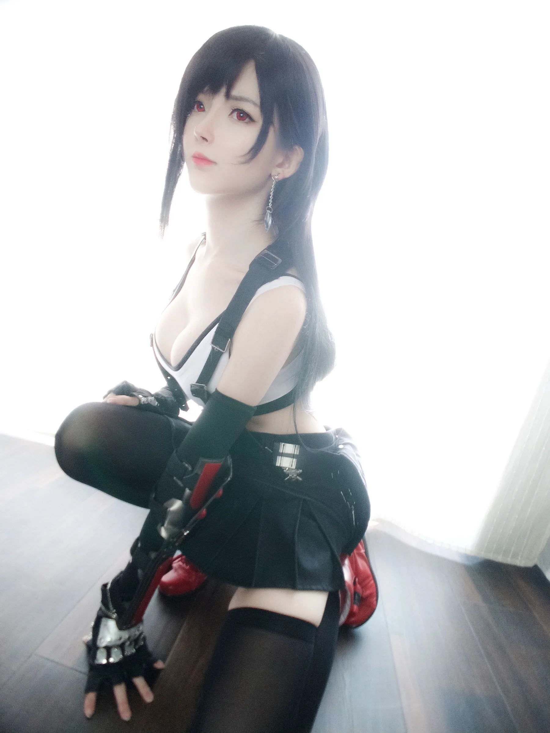 [网红模特Coser] 一小央泽 《蒂法公式装》 写真集 - 爱照片