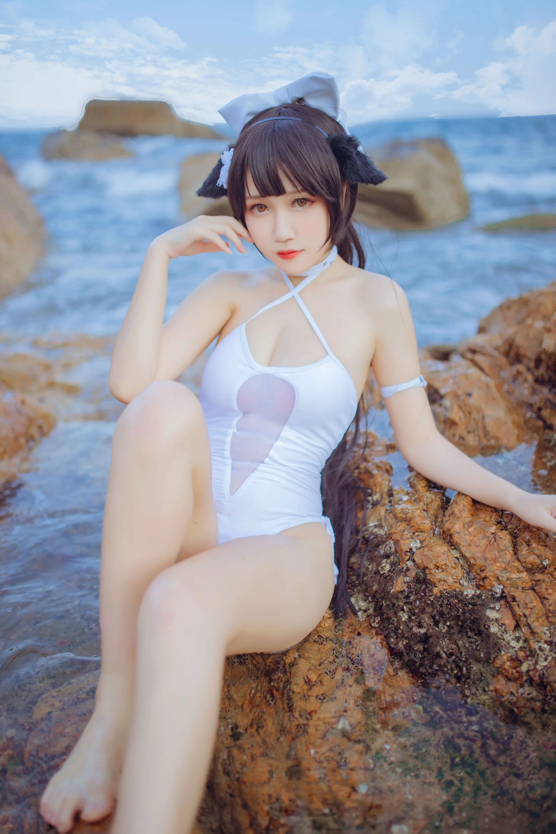 抖娘-利世 《抖娘×不呆猫 獒犬海边泳装》 写真集 - 爱照片