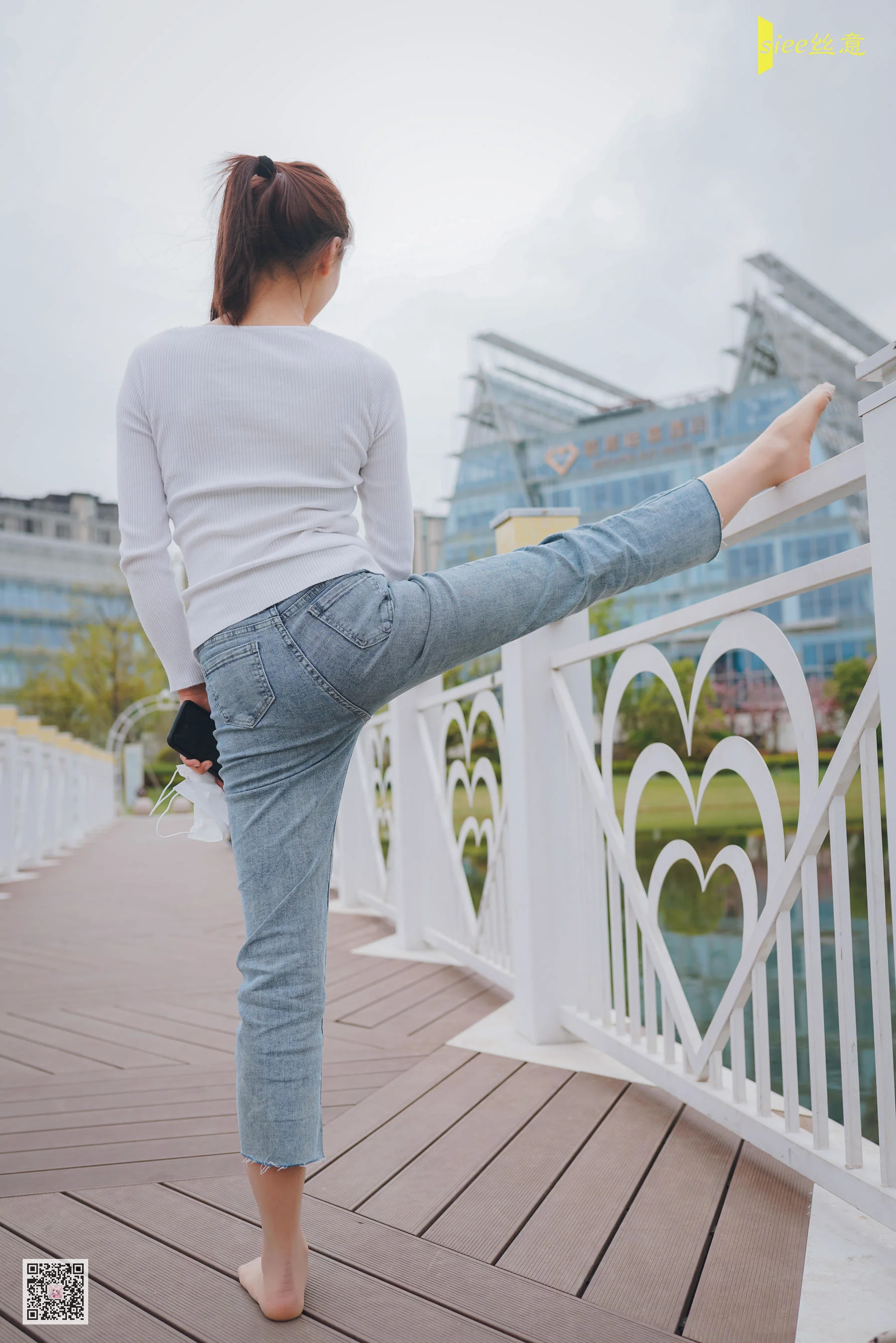 [丝意SIEE] No.446 维维 《春光望秋》 写真集 - 爱照片