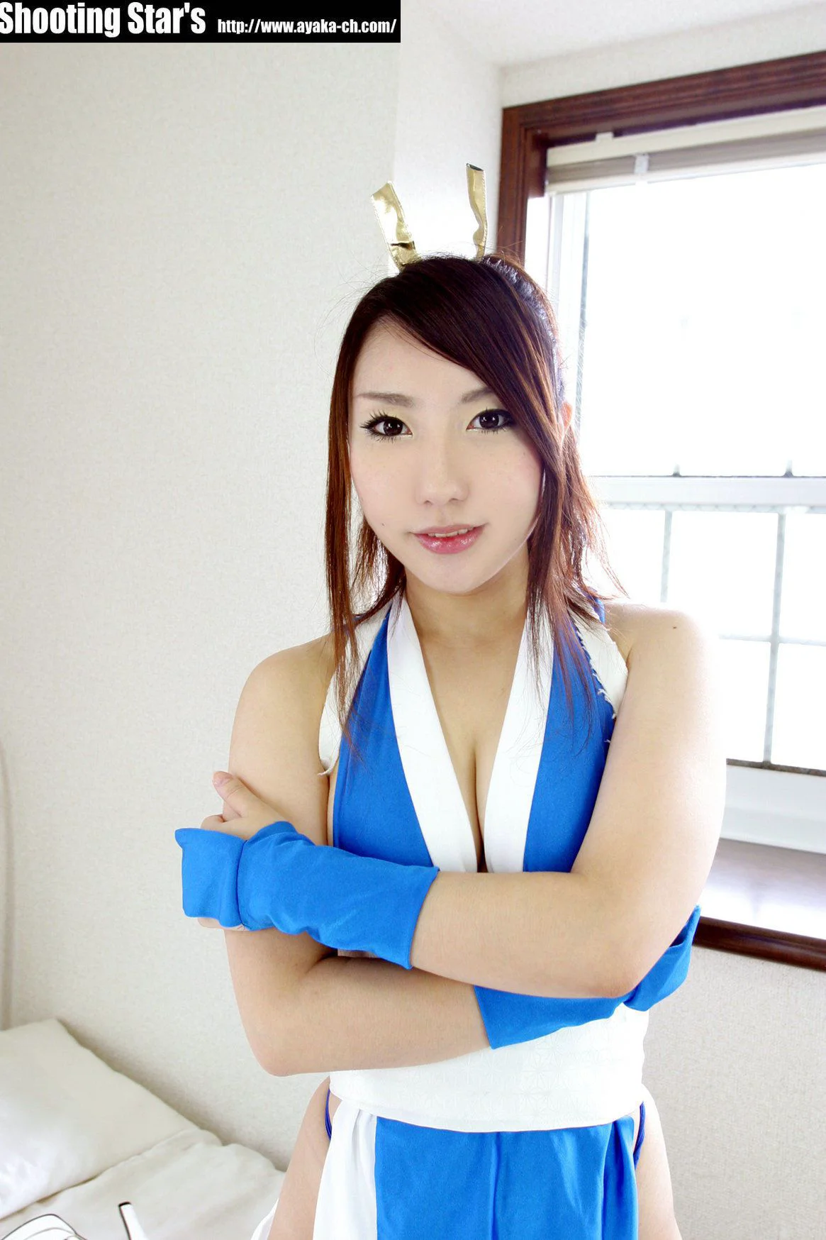 绫香 (サク Saku Ayaka) 《Garou Densetsu》Shiranui Mai 蓝色服饰 [Shooting Star’s] 写真集 - 爱照片