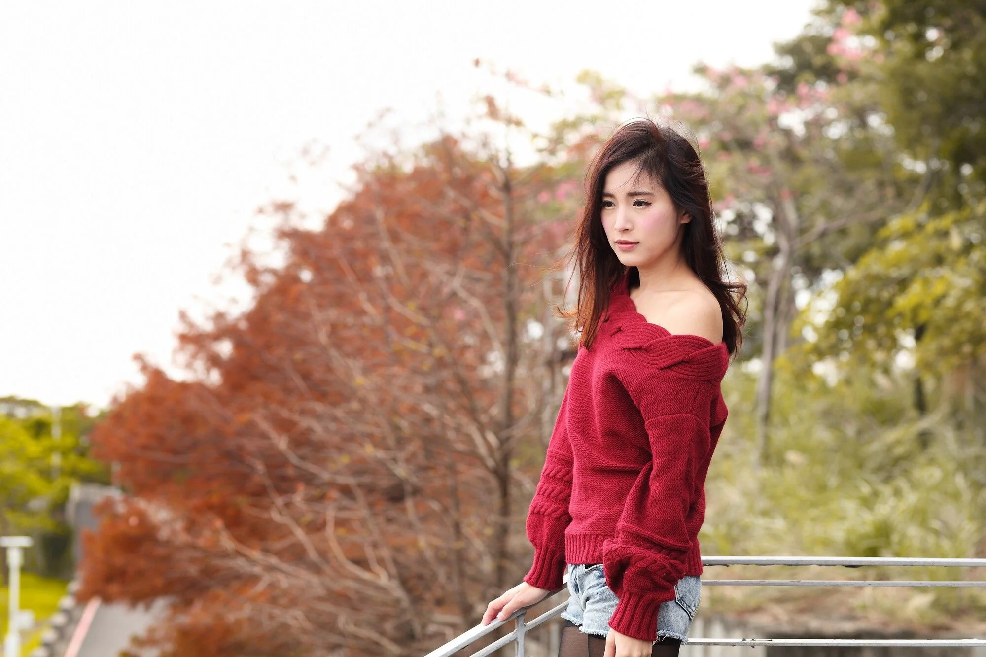 [台湾女神] 孟洁 (两套服装） 写真集 - 爱照片