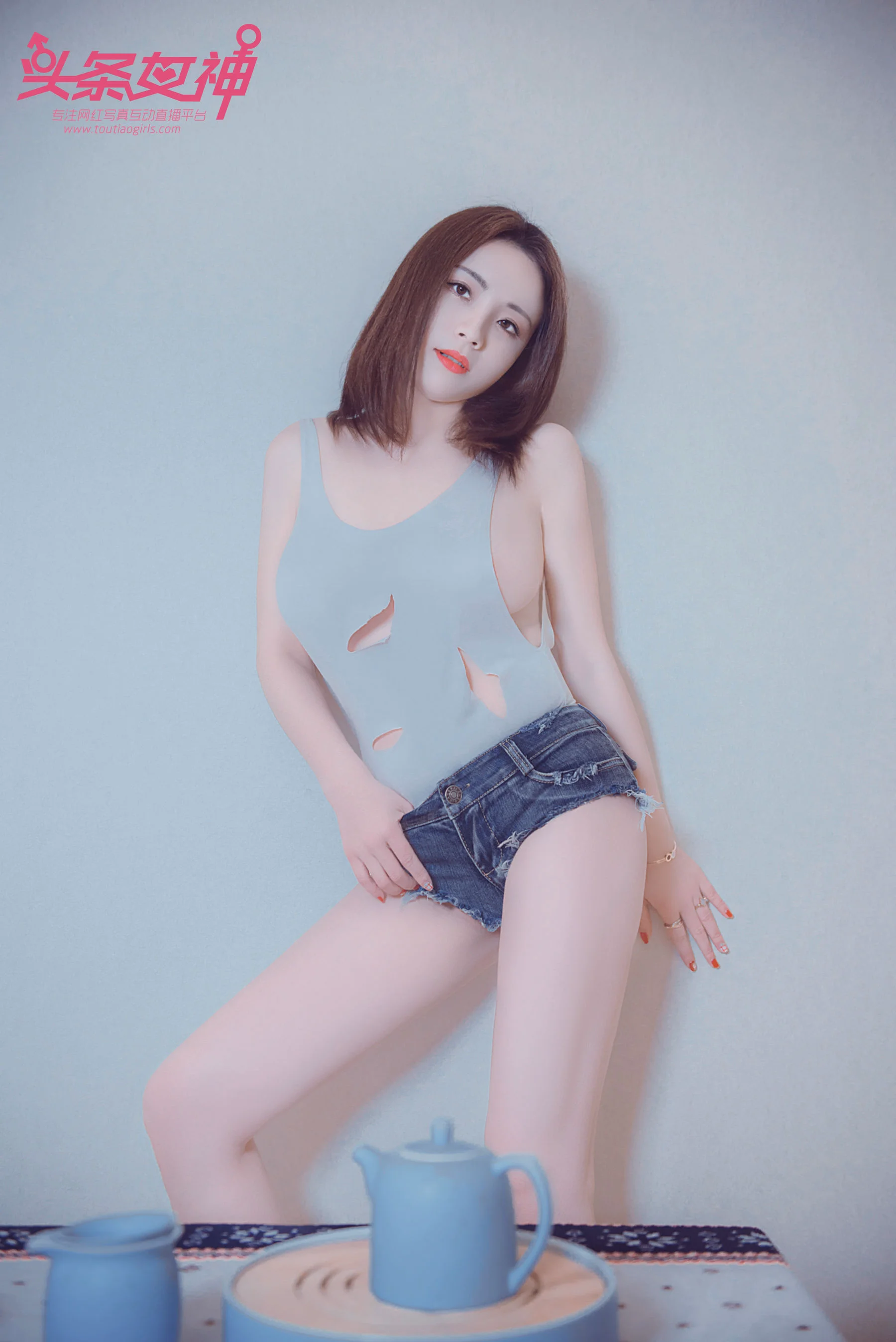 迪爱儿《波涛跨栏背心》 [头条女神Toutiaogirls] 写真集 - 爱照片