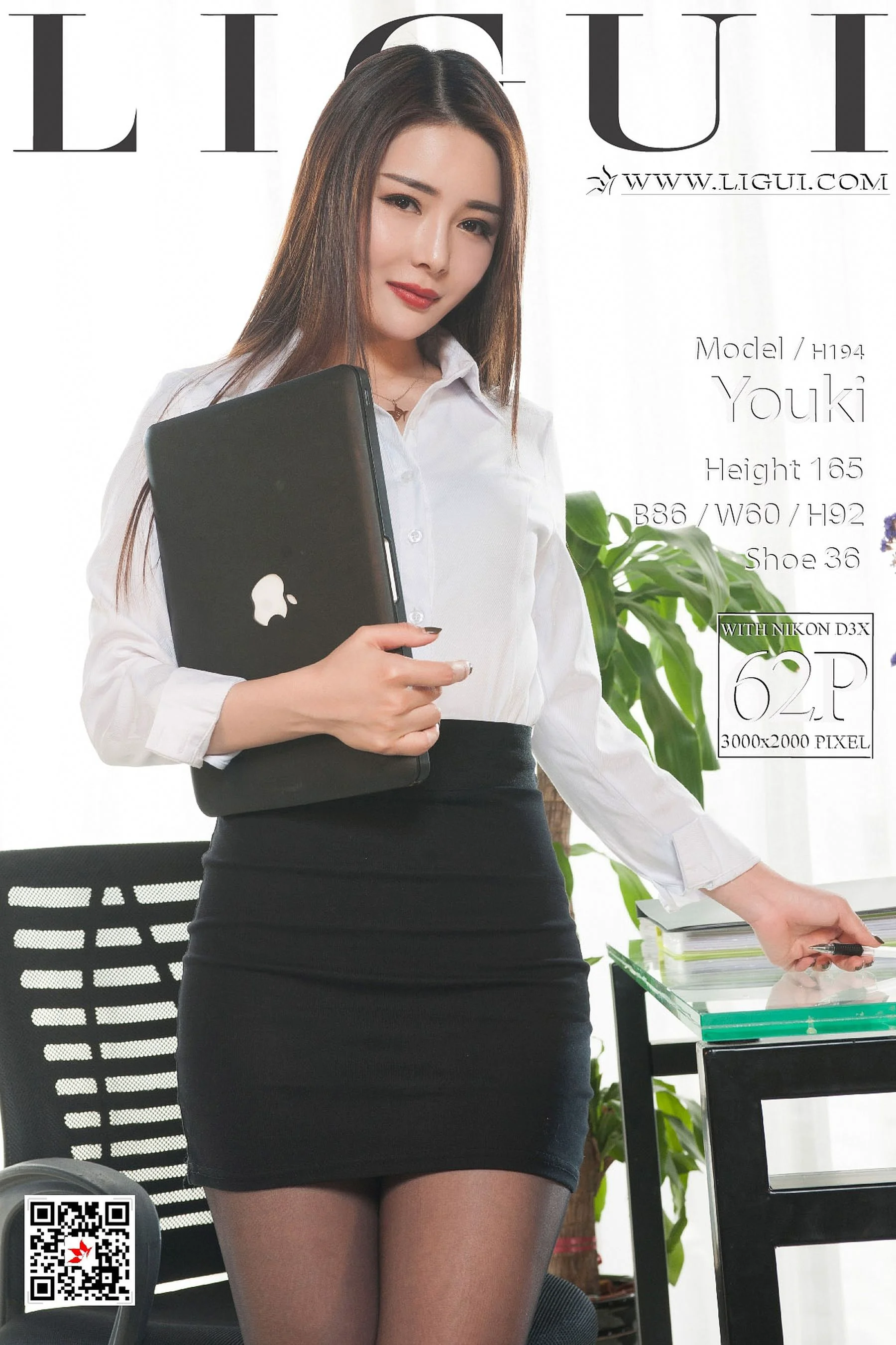 Model 腿模Youki《黑丝OL丝足》 [丽柜Ligui] 写真集 - 爱照片