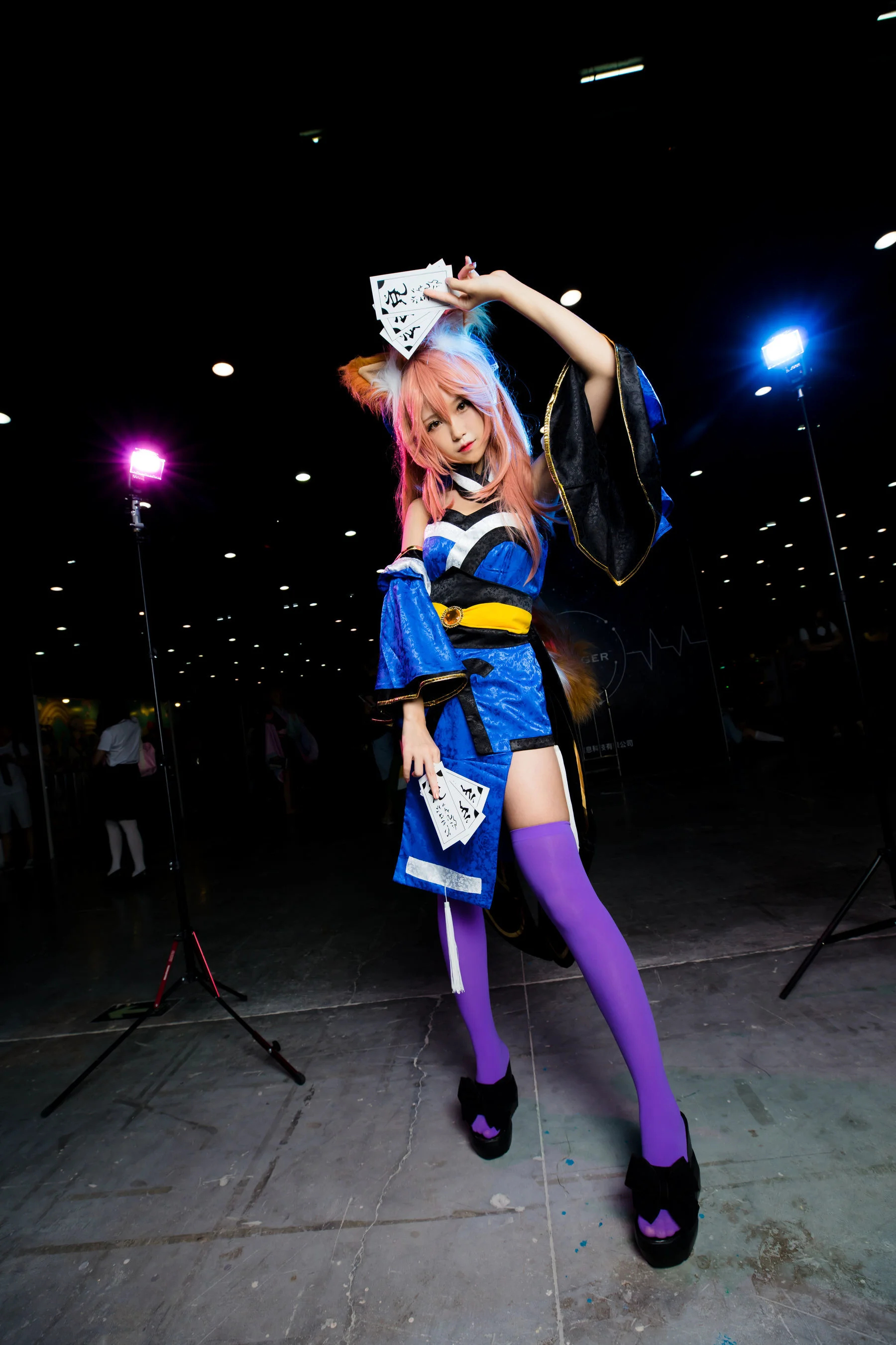 腐团儿Ikaros《霞之丘诗羽+玉藻前+甄姬》 [萝莉COS] 写真集 - 爱照片