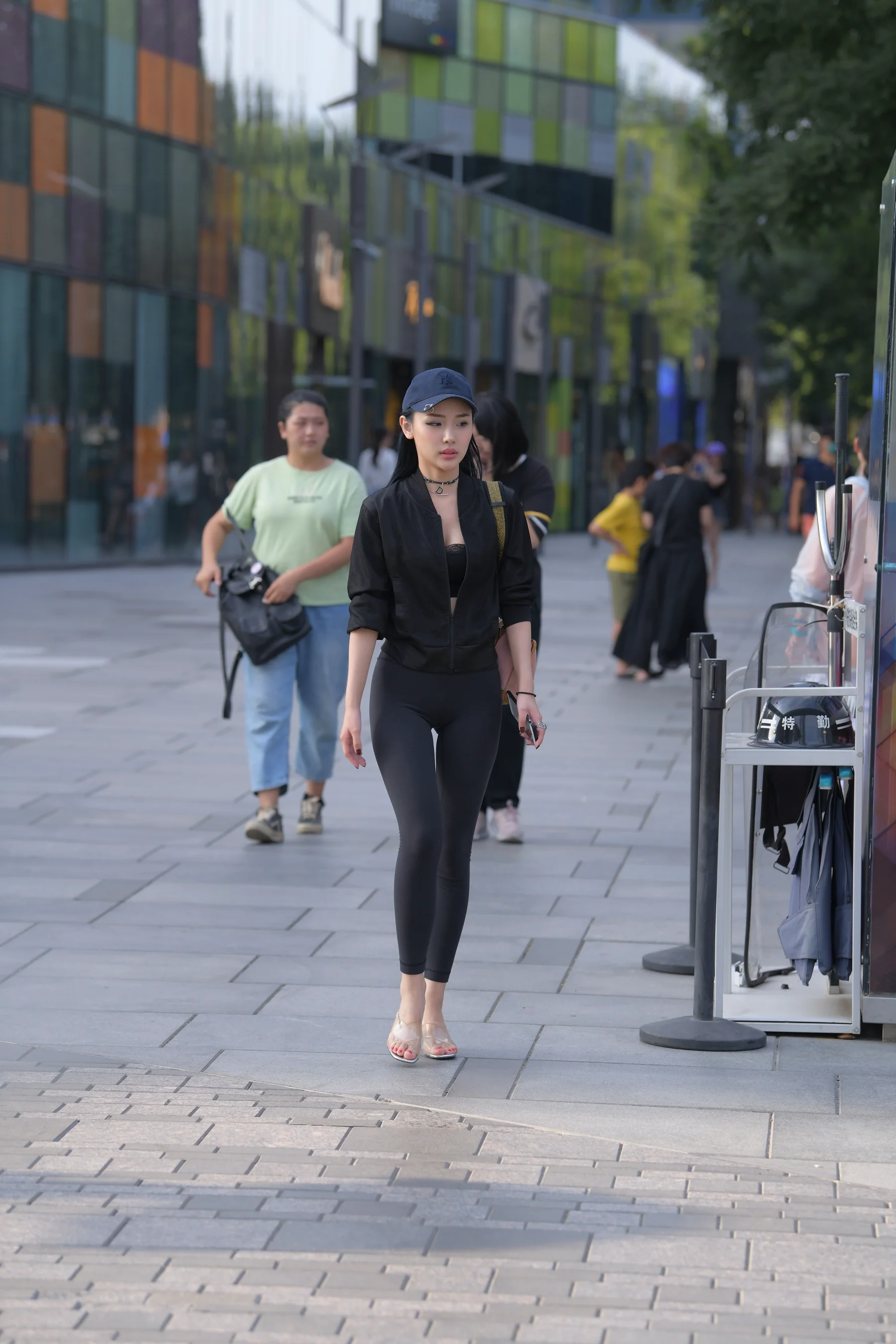 红石作品 – 性感气质紧身裤美女 写真 - 爱照片