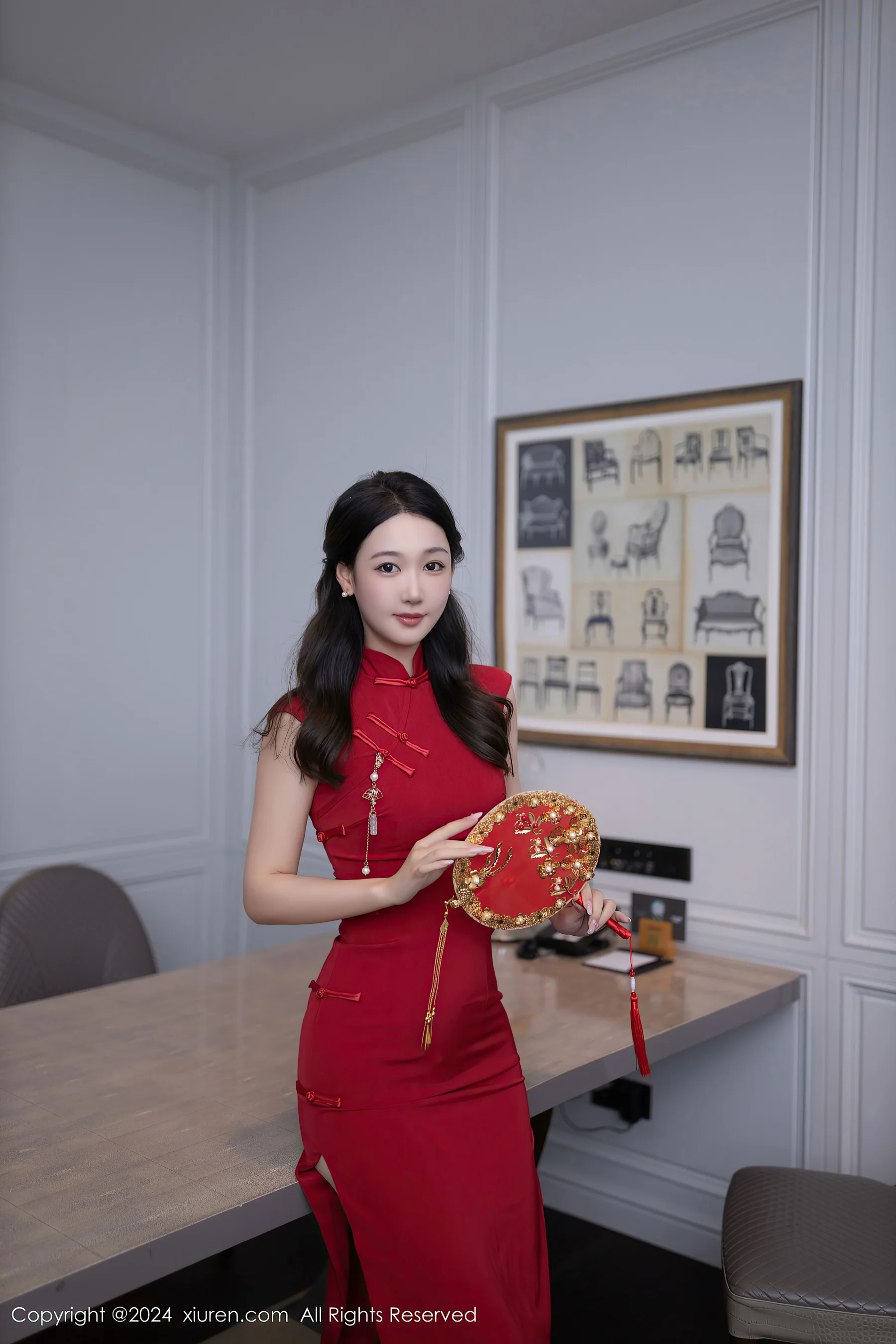 [XiuRen秀人网] No.9463 唐安琪 丝袜美腿 - 爱照片