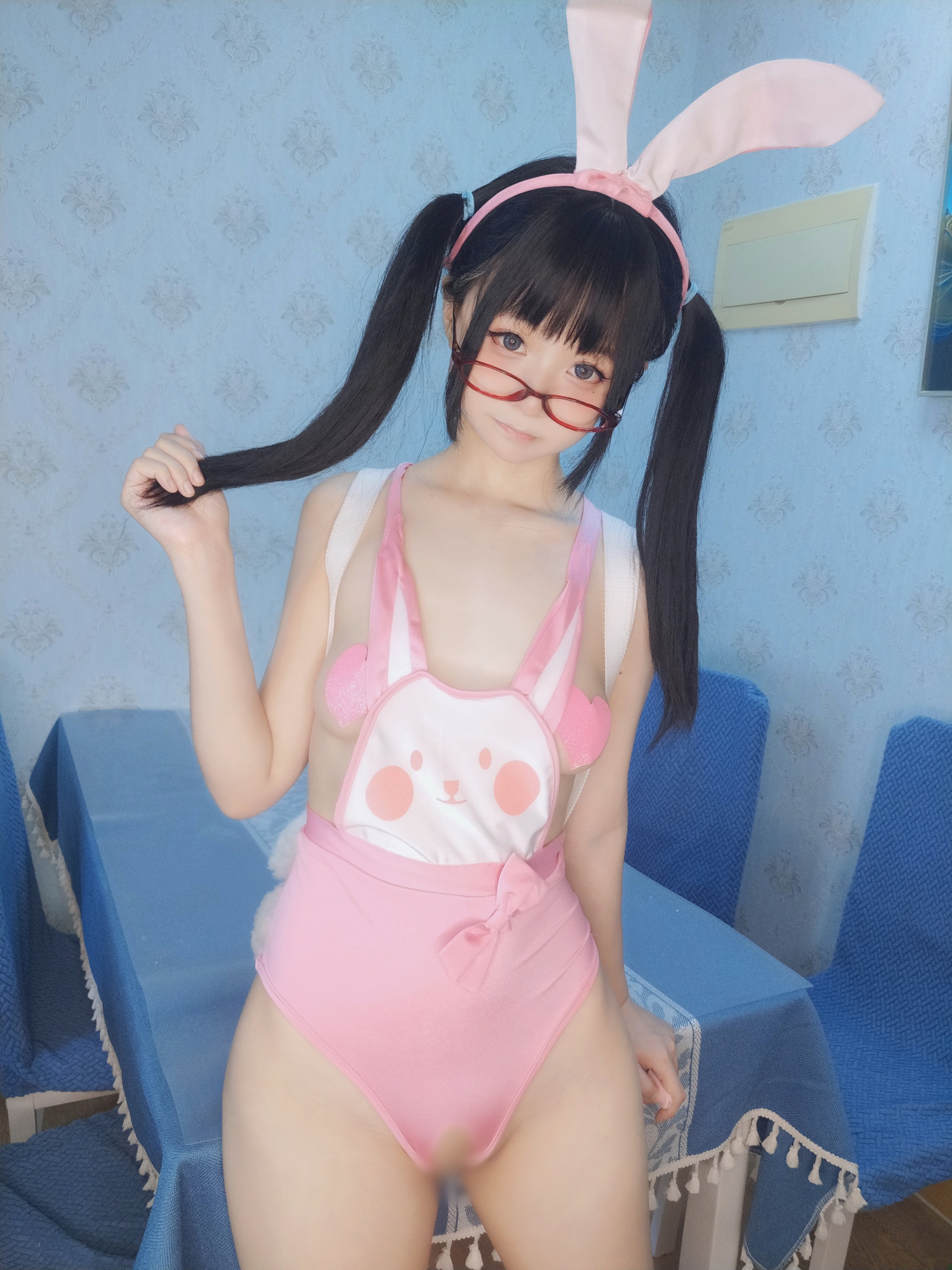 摇摇乐 – ピンクのうさぎです - 爱照片