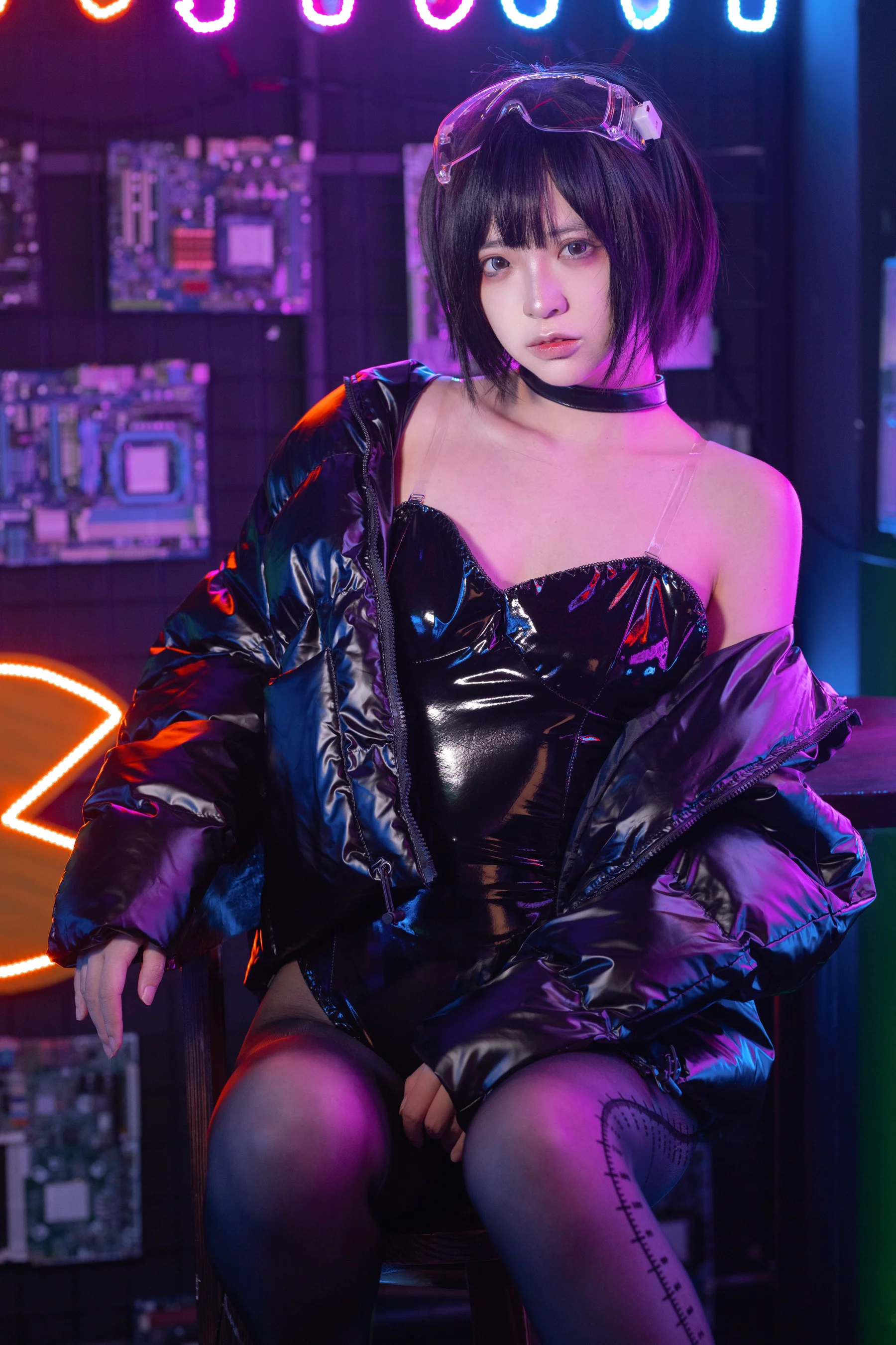COS美女 疯猫ss – 赛博少女 - 爱照片