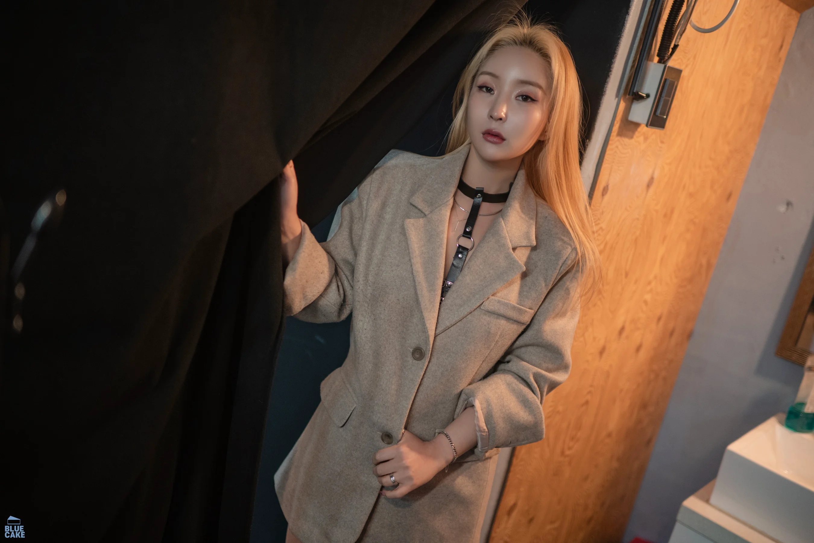 [BLUECAKE] Jinju – The Back Stage No.3 (+RED.Ver) - 爱照片