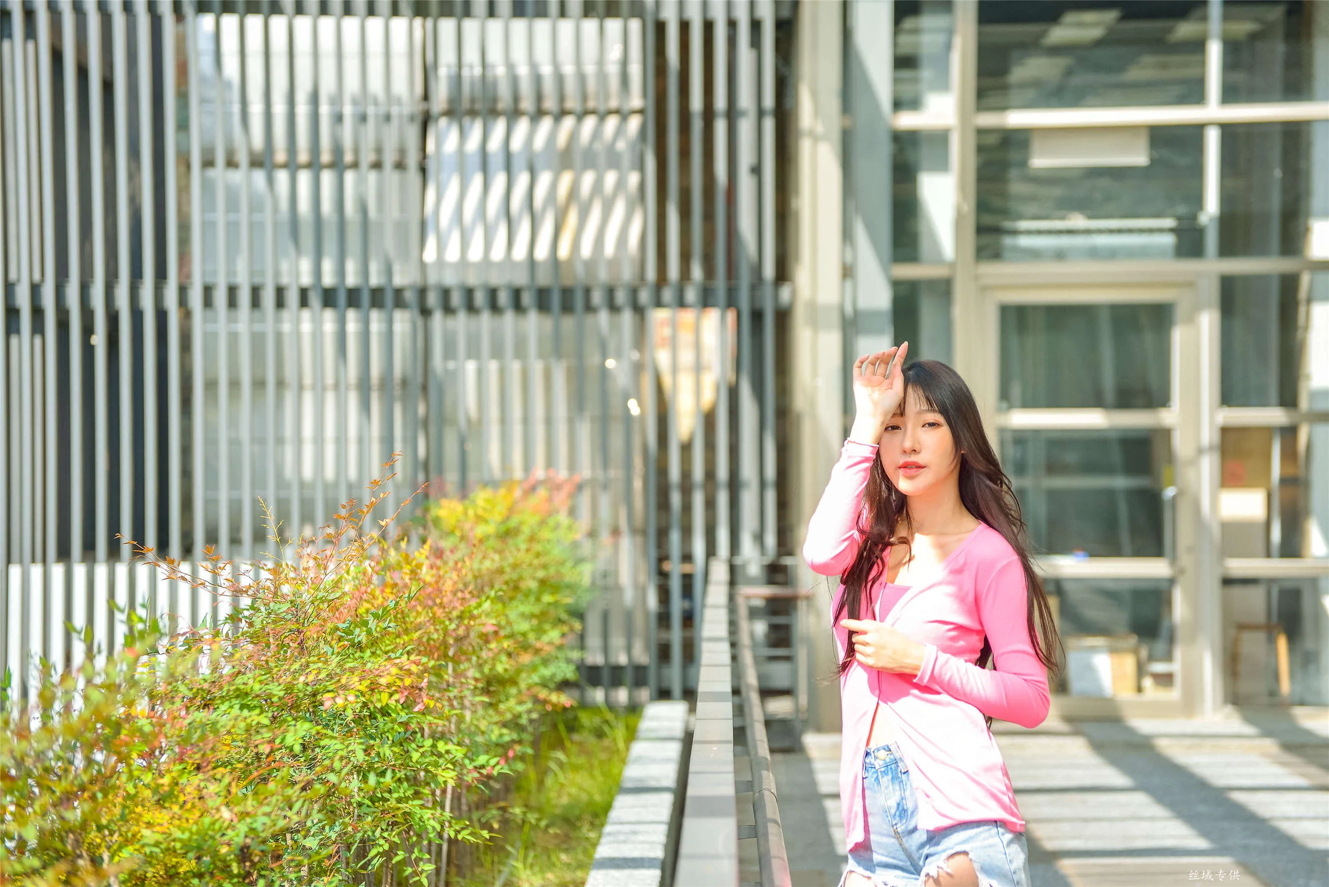 [台湾正妹] 比比《國美.時裝》牛仔街拍 写真集 - 爱照片
