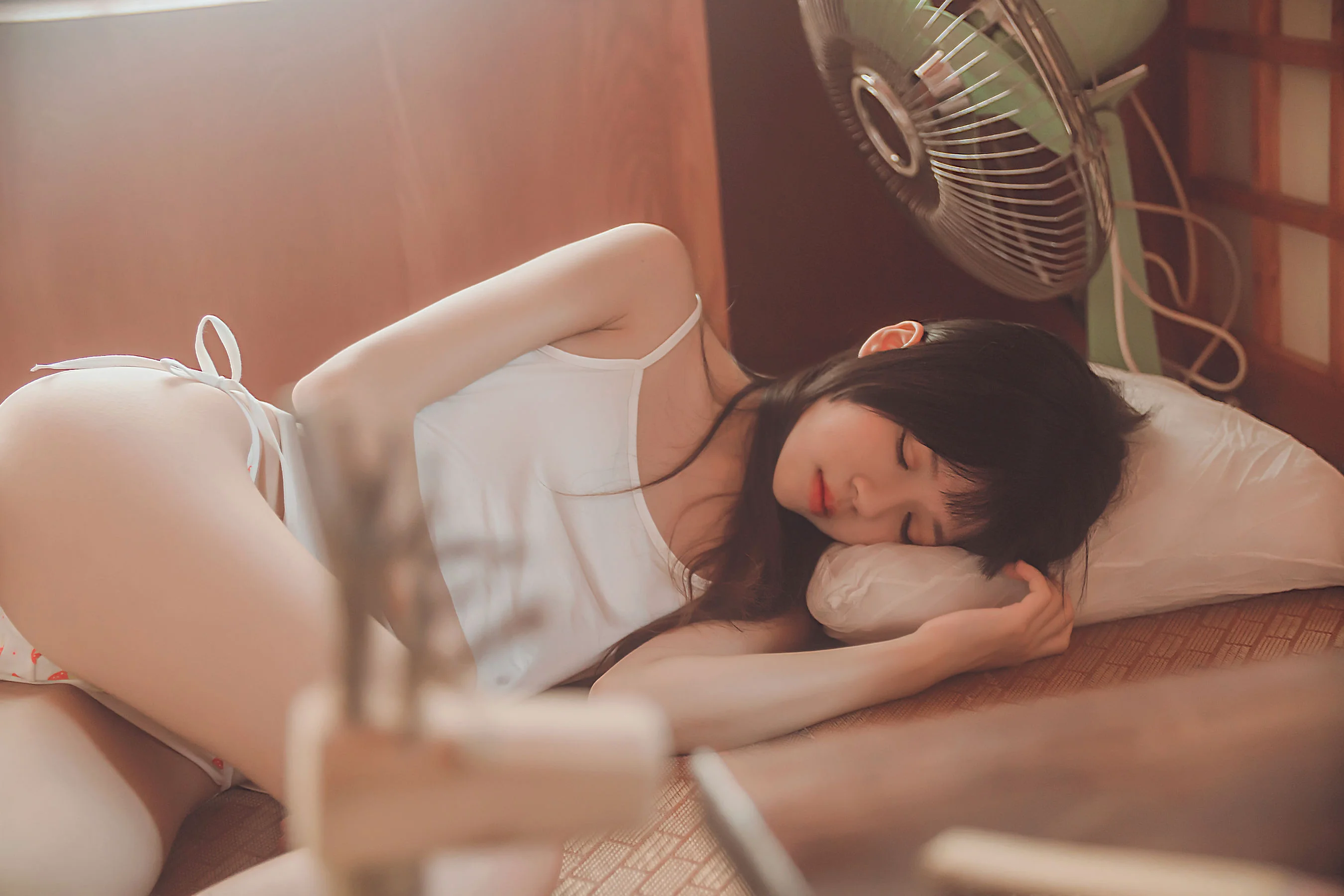 桜桃喵《小背心换水手服》 [萝莉COS] 写真集 - 爱照片