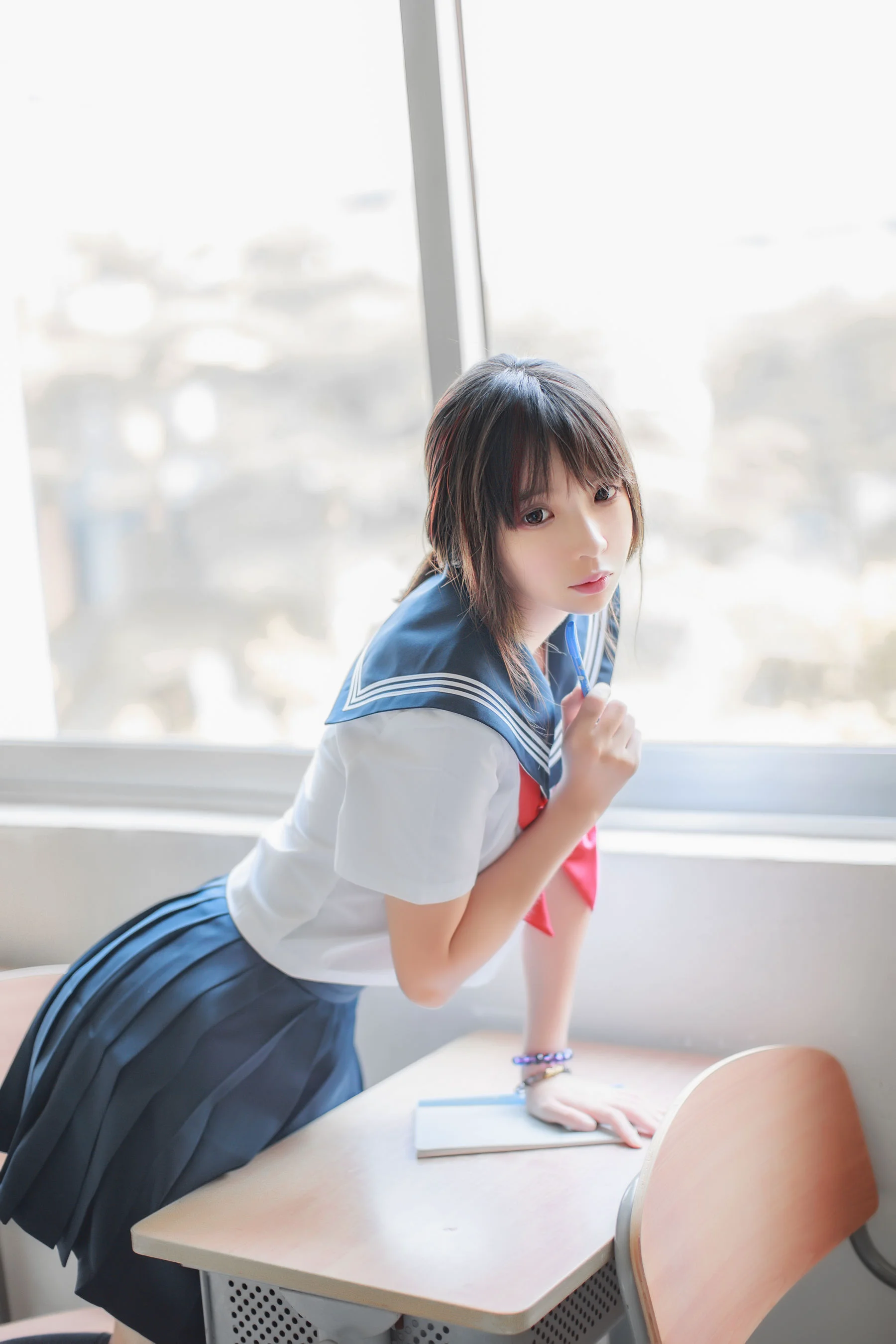 疯猫ss《同桌的水手服》 [萝莉COS] 写真集 - 爱照片