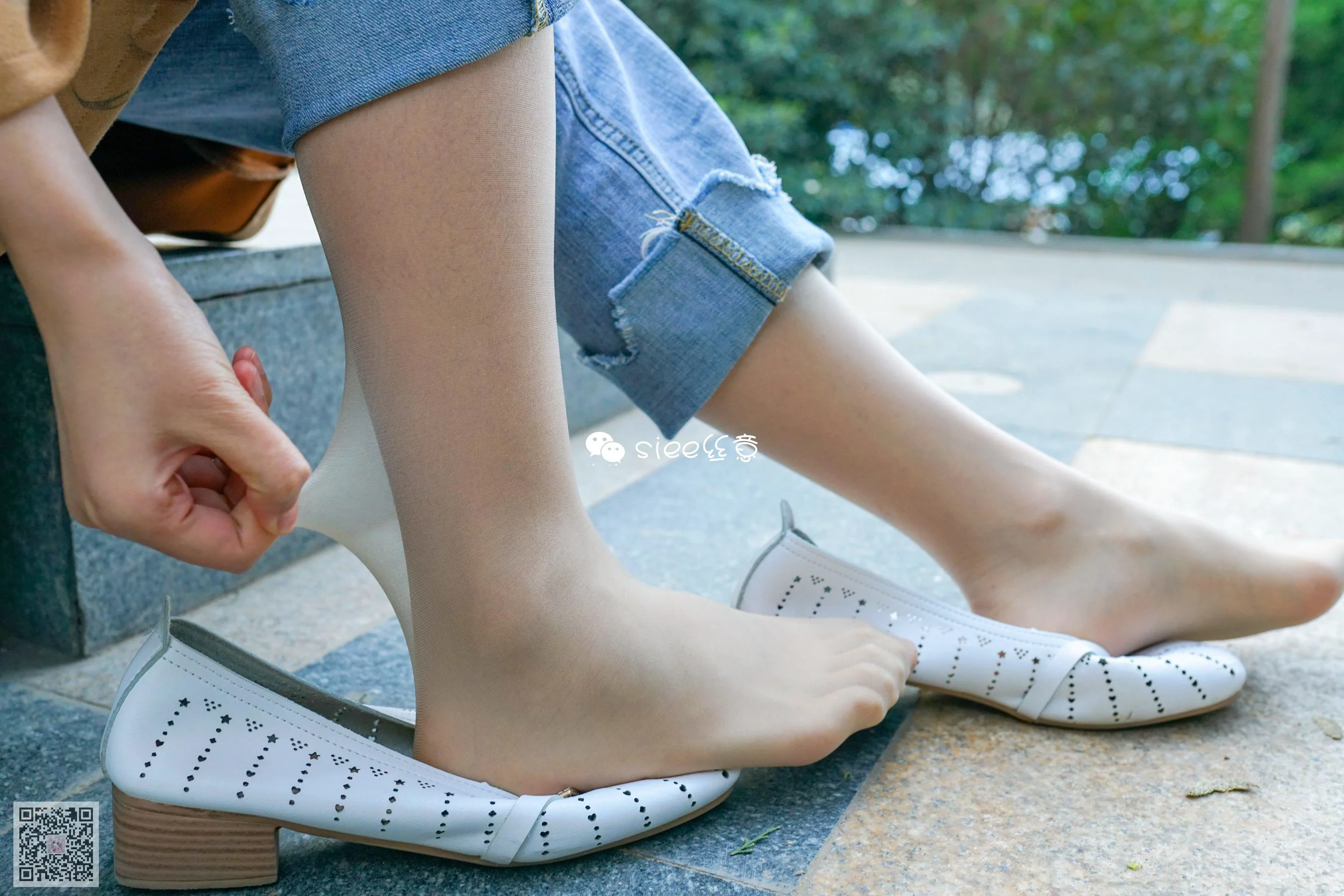 叶子 《牛仔裤里的秘密》 [丝意SIEE] 写真集 - 爱照片