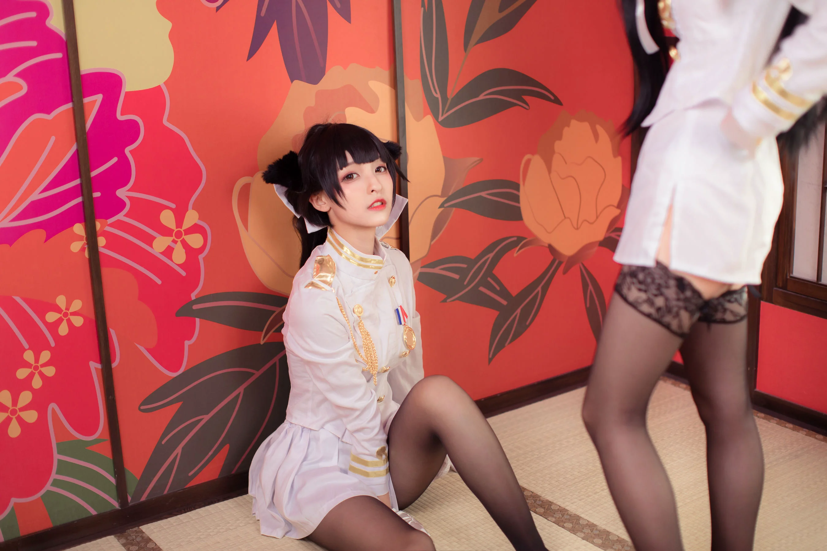 神楽板真冬《指挥官很忙…》 [萝莉COS] 写真集 - 爱照片